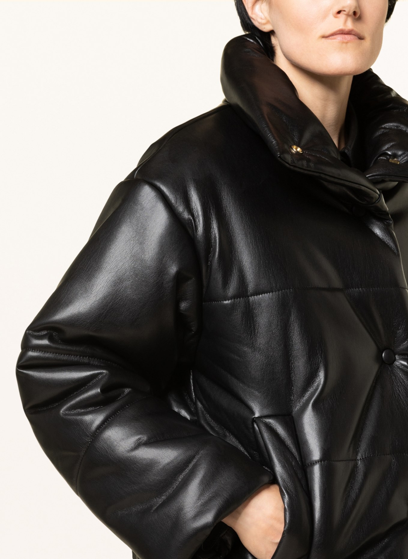 Nanushka Oversized quilted jacket HIDE in leather look , Color: BLACK (Image 4)