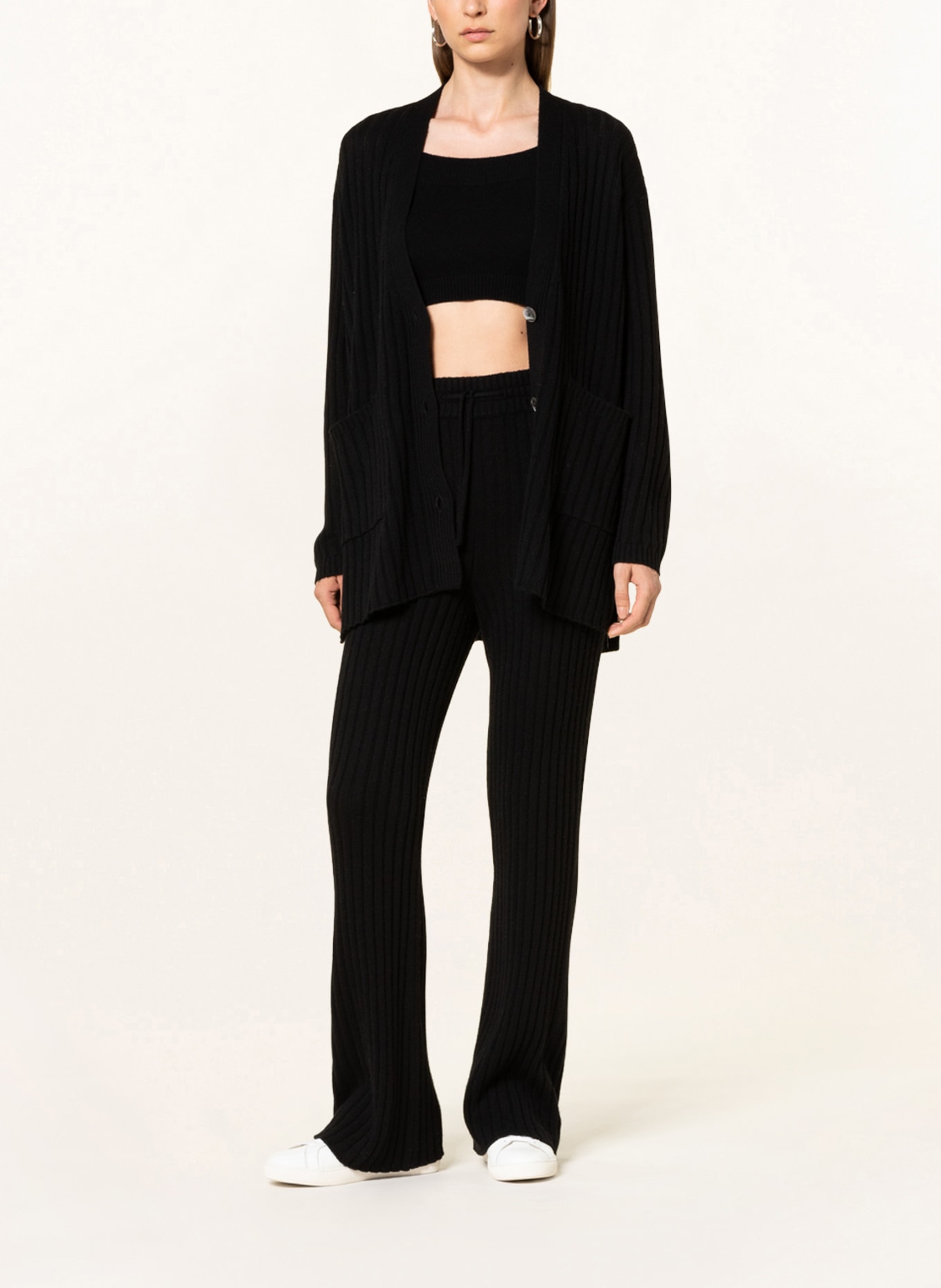 FTC CASHMERE Knit trousers with cashmere , Color: BLACK (Image 2)