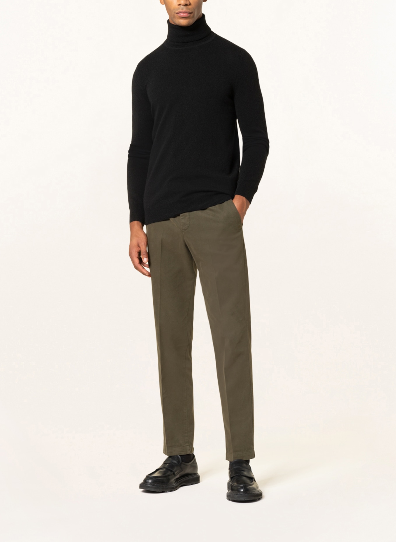 FTC CASHMERE Turtleneck sweater in cashmere, Color: BLACK (Image 2)