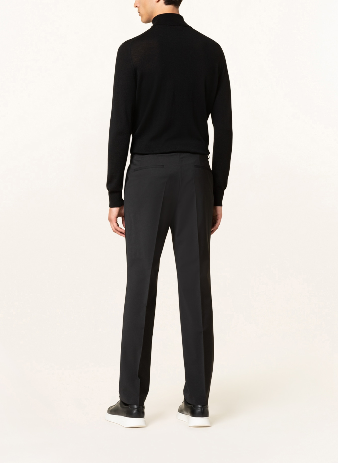 BOSS Oblekové kalhoty LEON Regular Fit, Barva: 001 BLACK (Obrázek 4)
