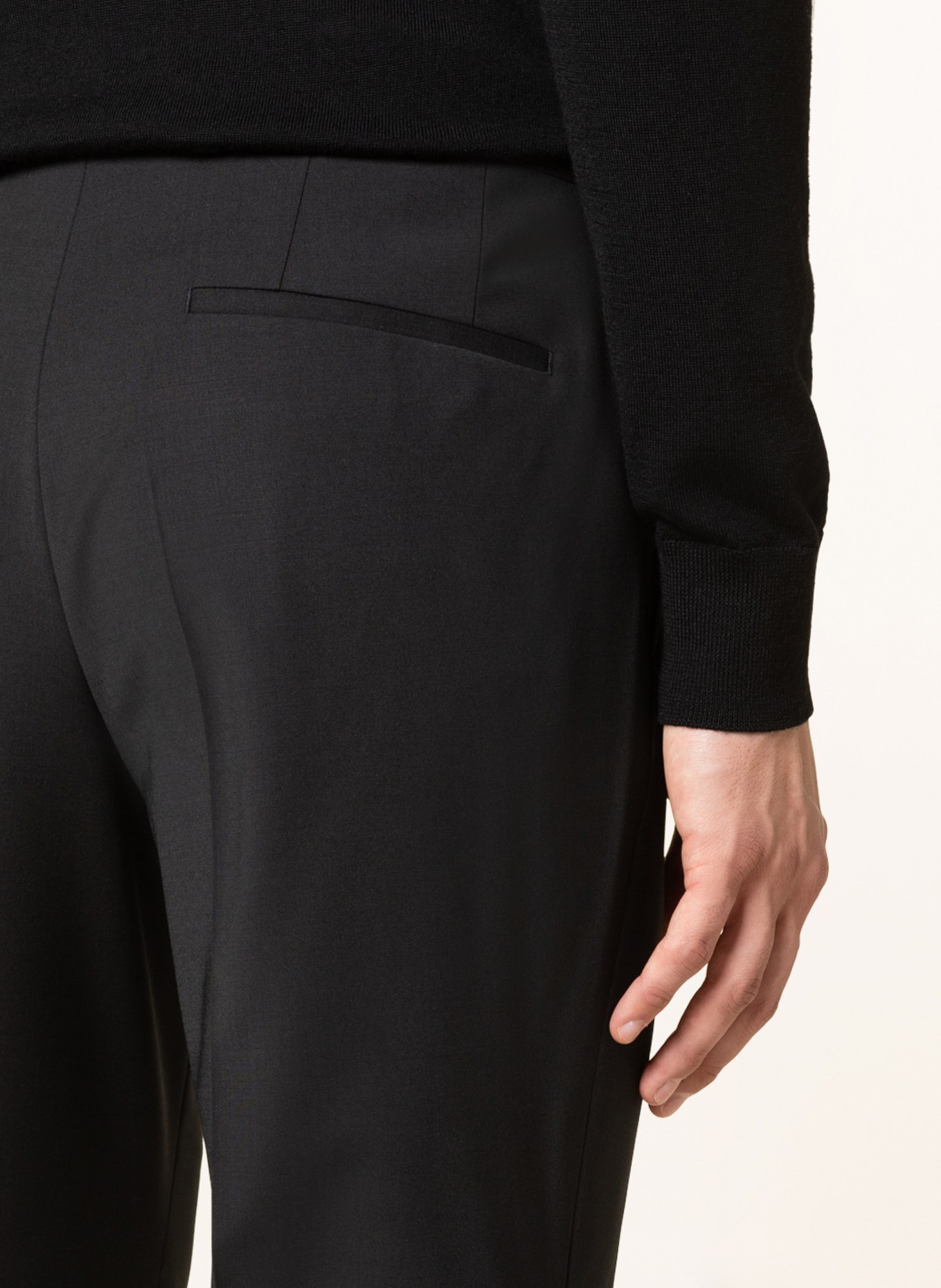 BOSS Spodnie garniturowe LEON regular fit, Kolor: 001 BLACK (Obrazek 6)