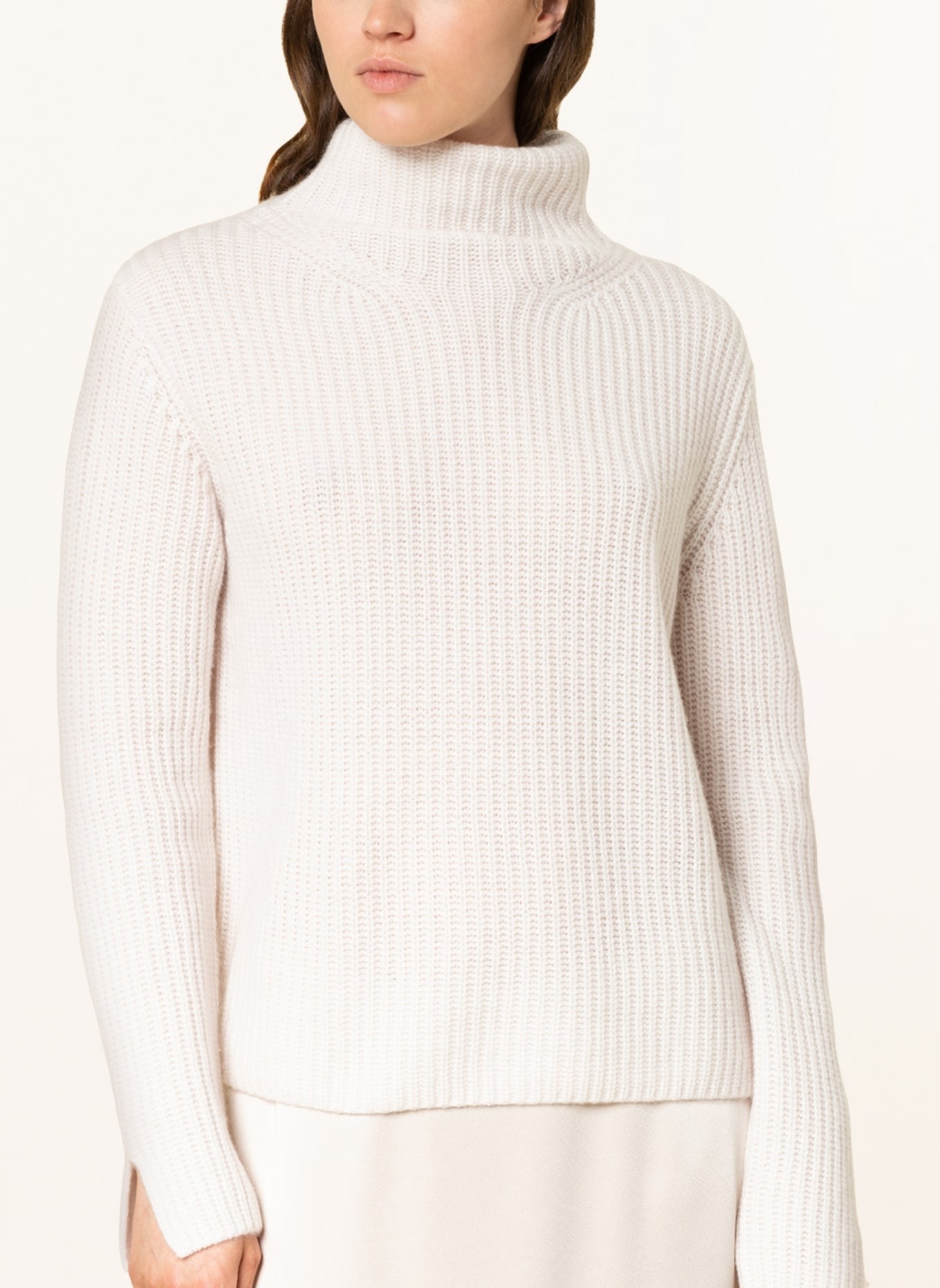 MRS & HUGS Turtleneck sweater in cashmere, Color: CREAM (Image 4)
