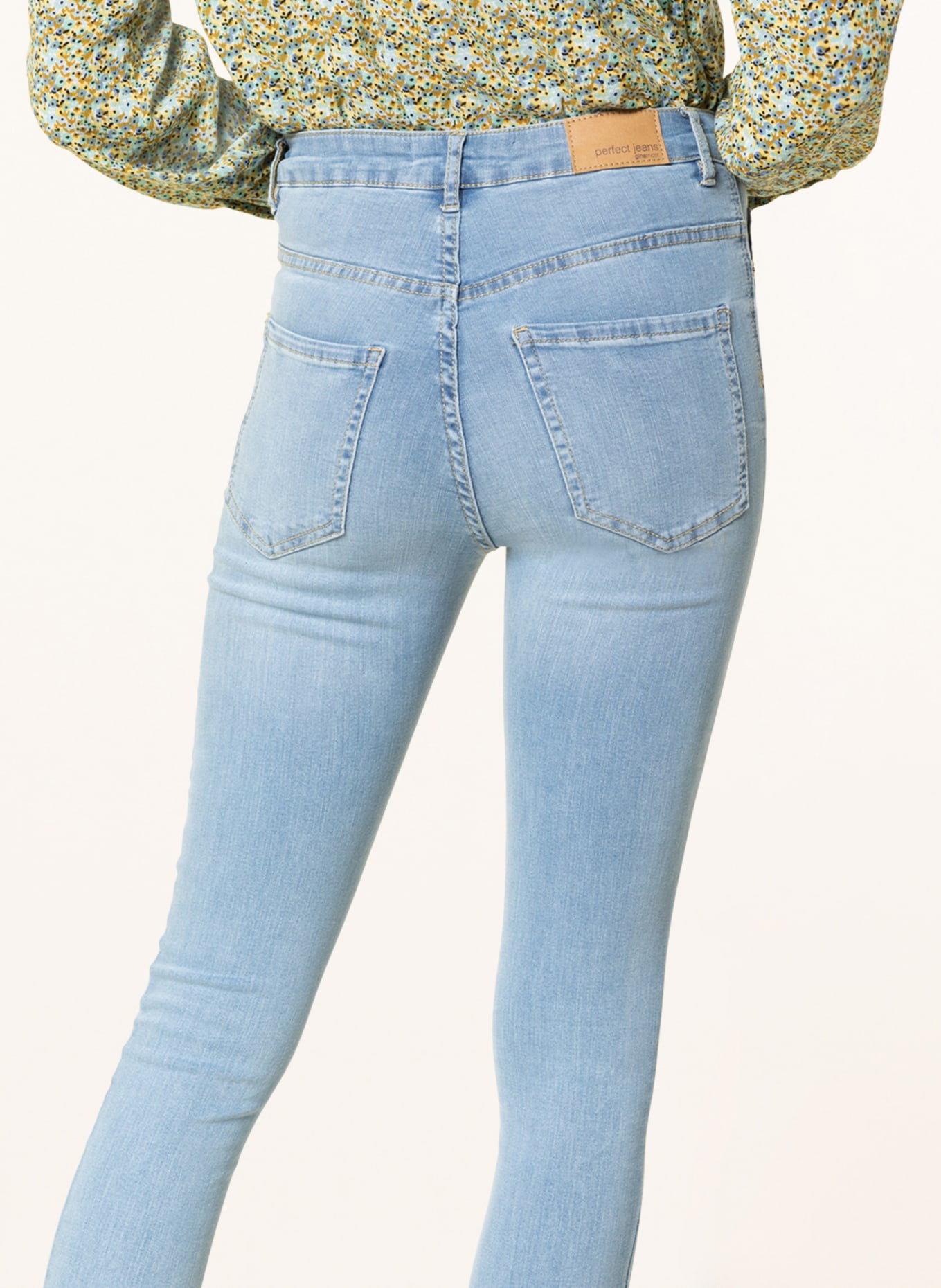 Straight slim jeans - Blue - Women - Gina Tricot