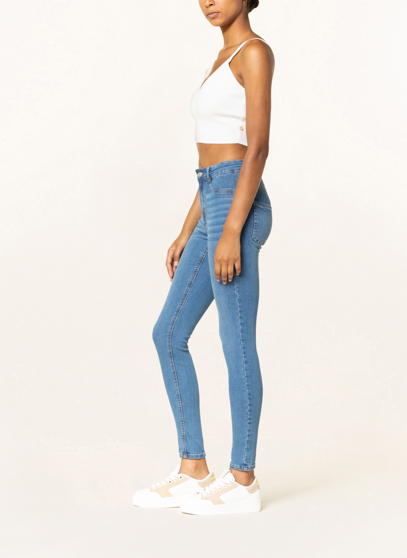 gina tricot Skinny Jeans MOLLY, Farbe: 5545 mid blue g (Bild 4)