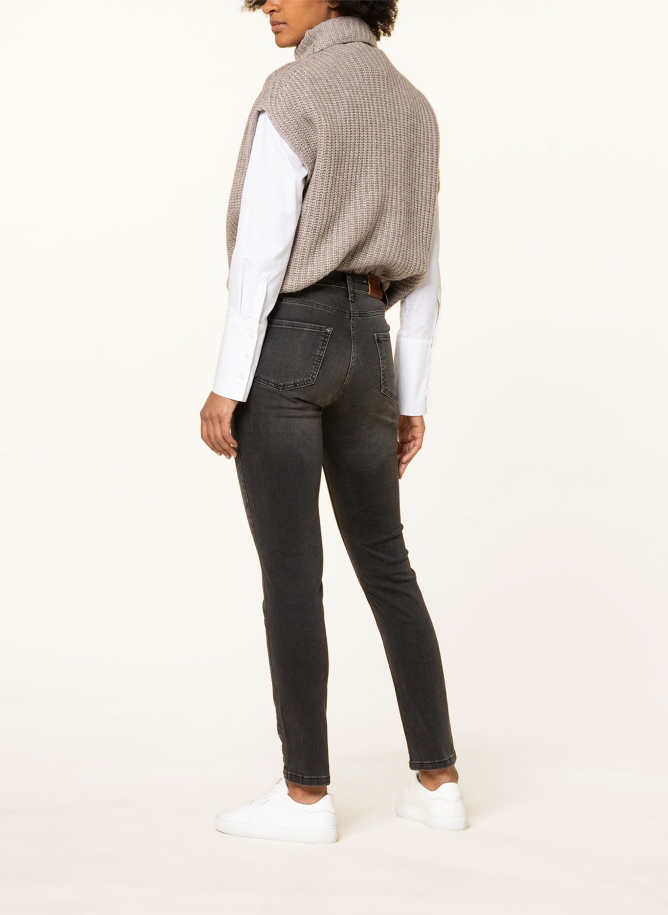 Betty Barclay Jeans , Color: 9633 Dark Grey Used Denim (Image 3)