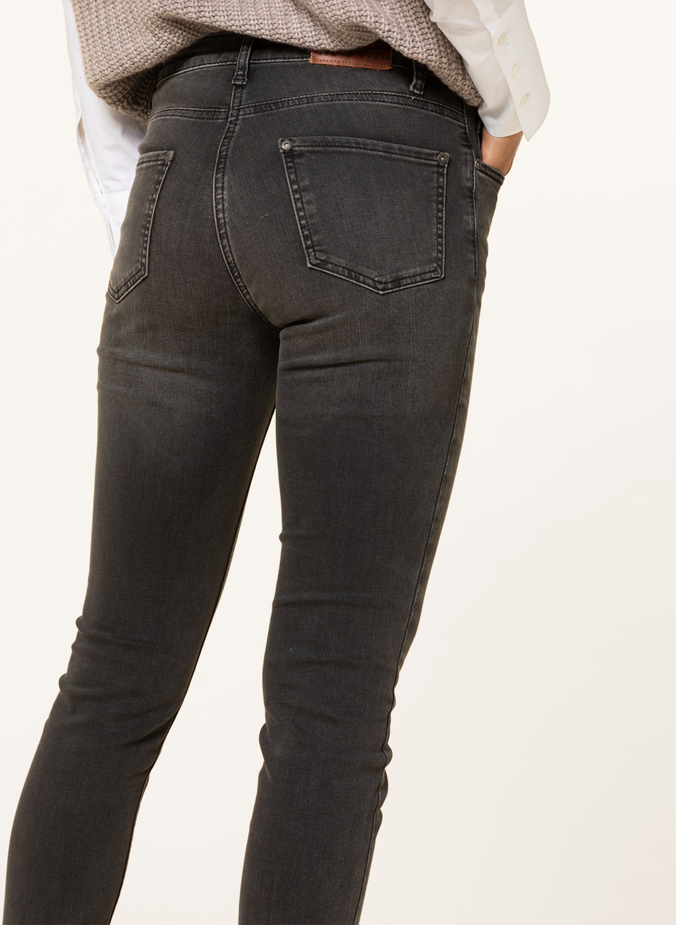 Betty Barclay Jeans , Farbe: 9633 Dark Grey Used Denim (Bild 5)