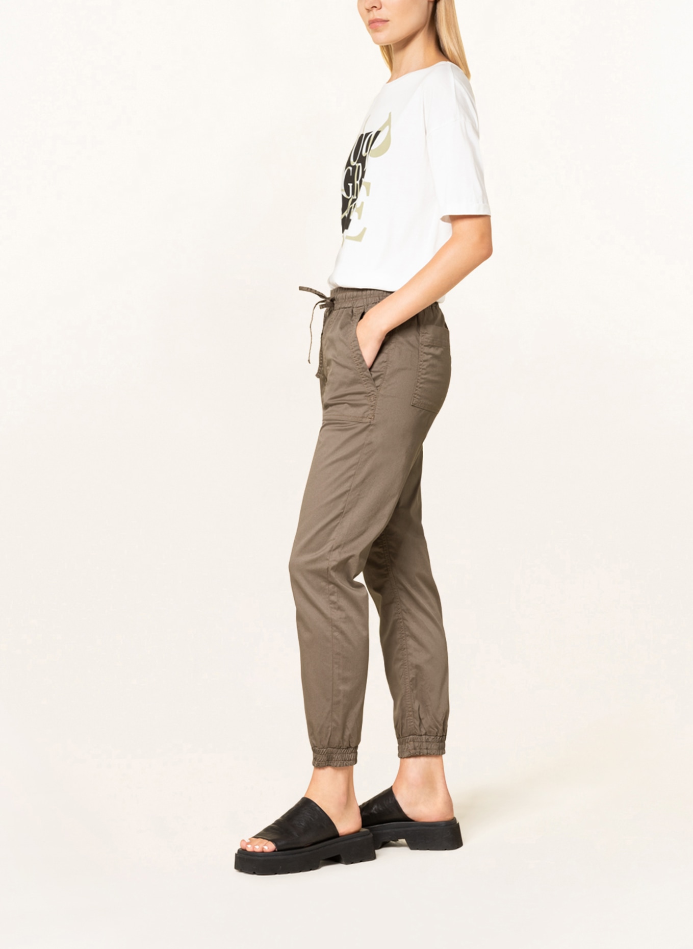 CARTOON Trousers in jogger style , Color: BROWN (Image 4)
