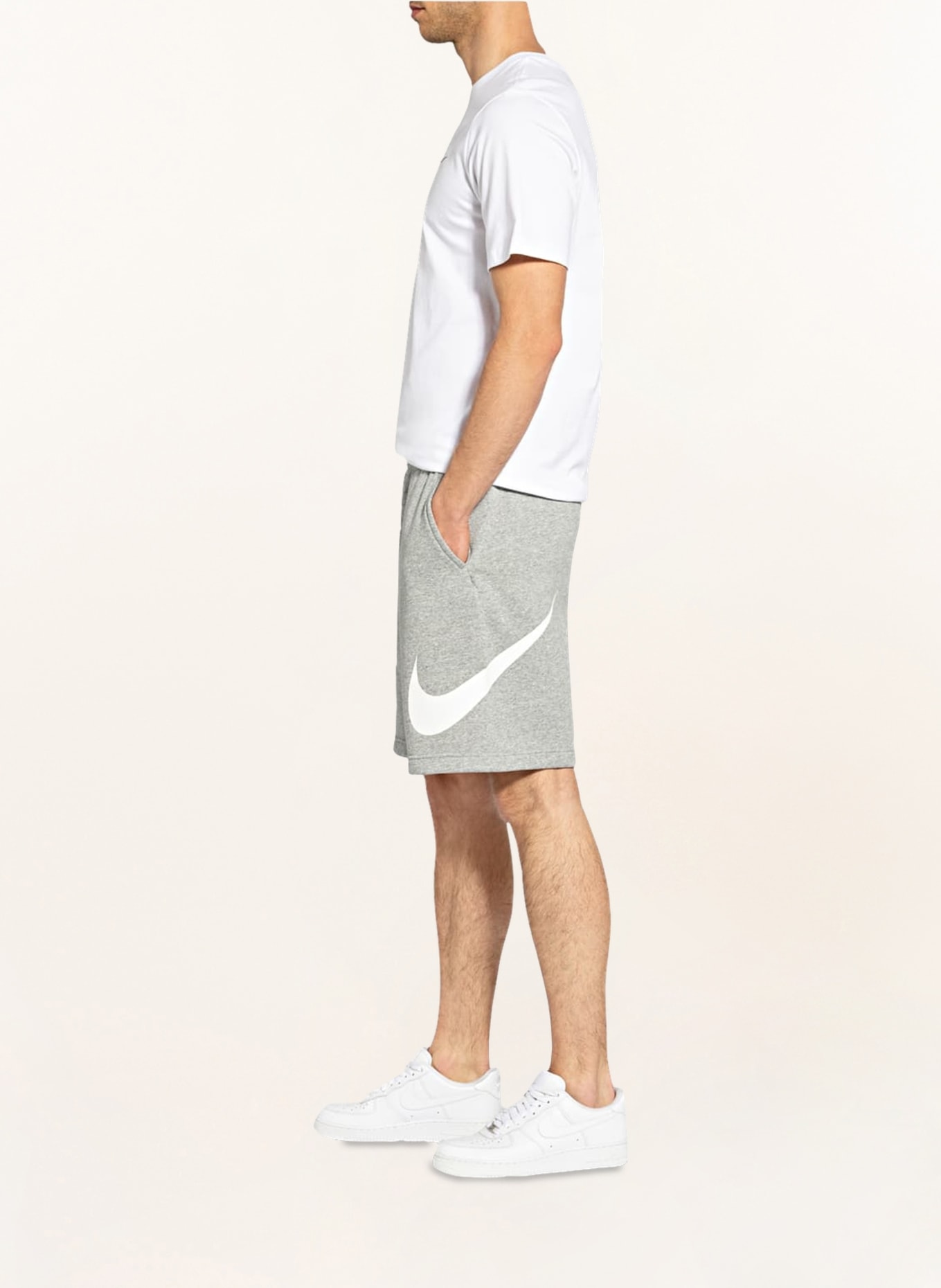 Nike Sweatshorts SPORTSWEAR CLUB, Farbe: GRAU (Bild 4)