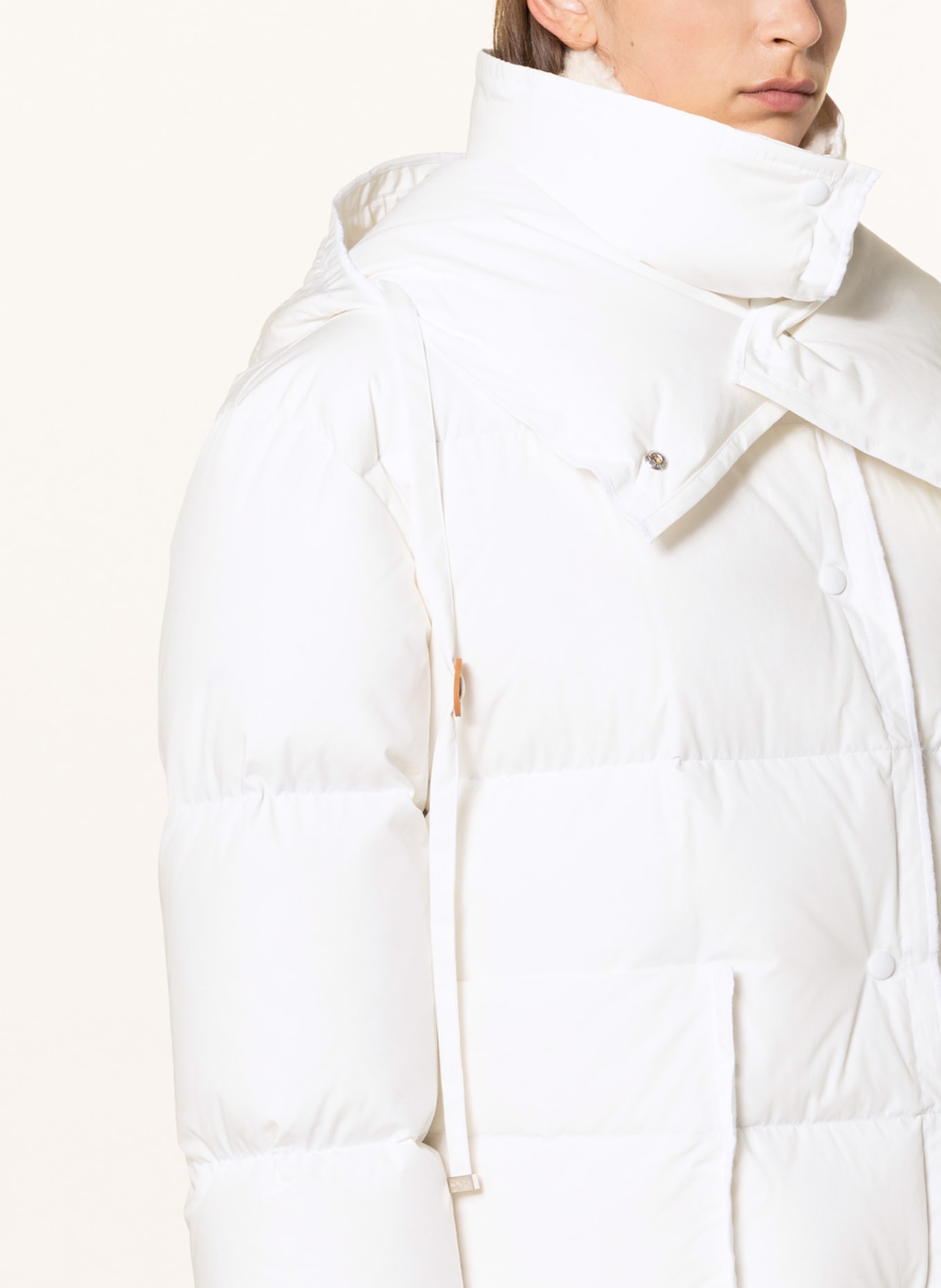 MONCLER GENIUS Péřová bunda SANDY s odnímatelnou kapucí, Barva: REŽNÁ (Obrázek 6)