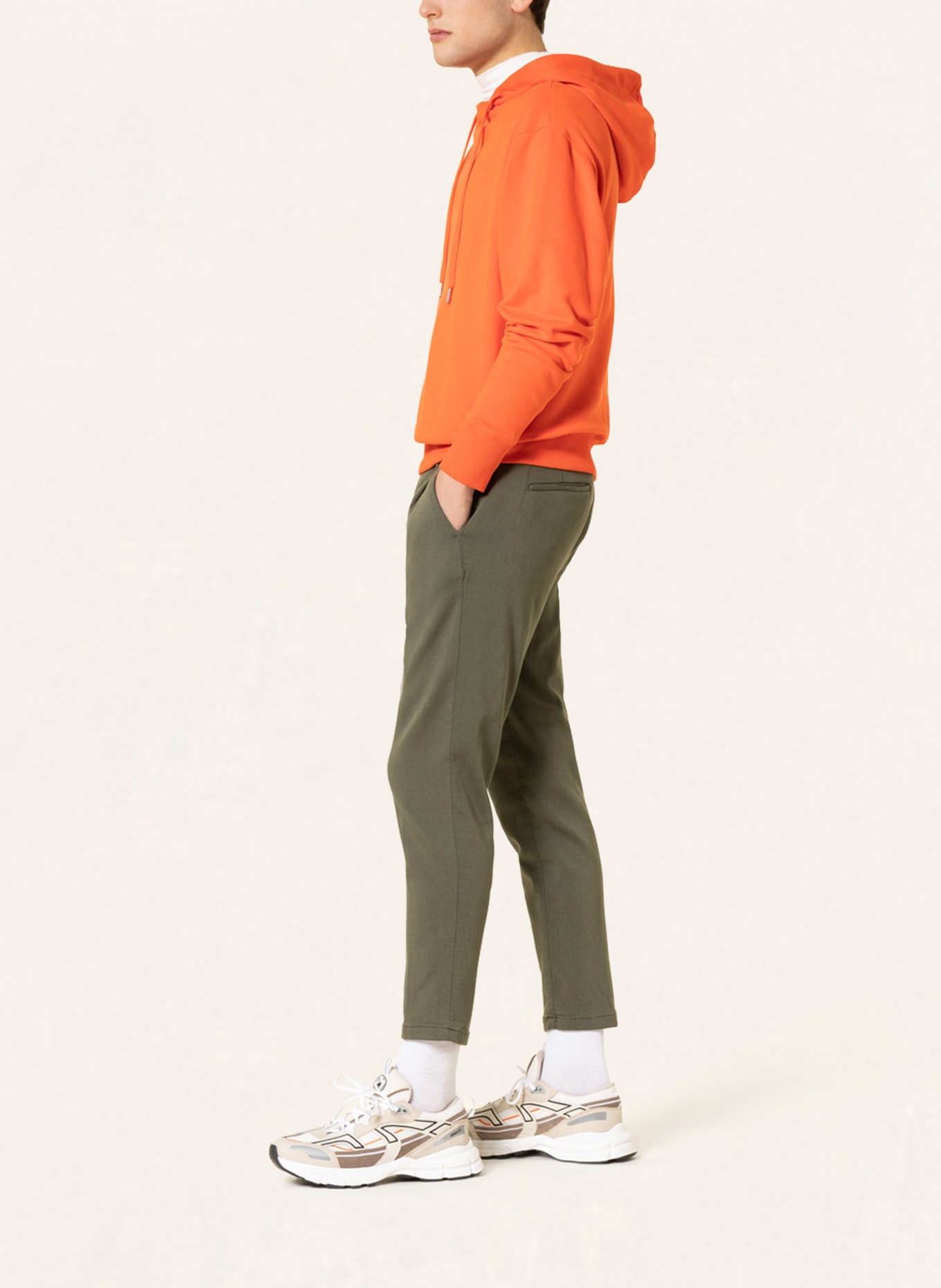 DRYKORN Chinos CHASY relaxed fit, Color: OLIVE (Image 4)