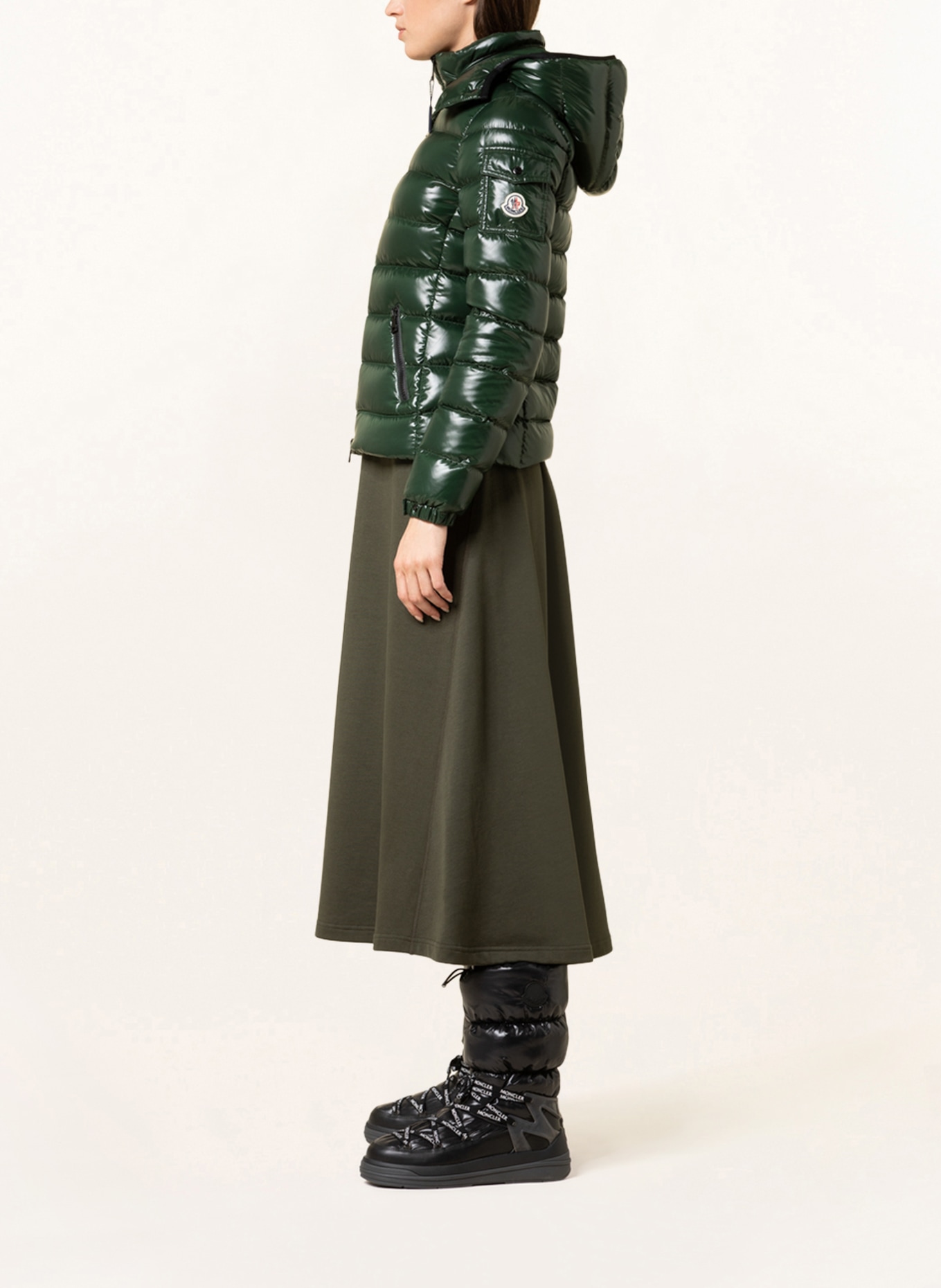 MONCLER Péřová bunda BADY s odnímatelnou kapucí, Barva: TMAVĚ ZELENÁ (Obrázek 4)