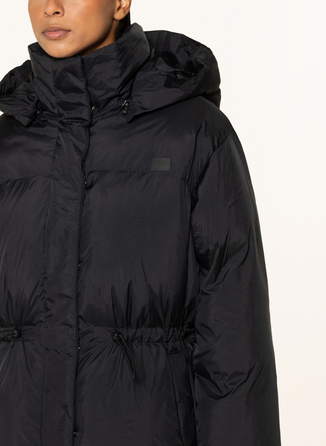 Levi's® Oversized down coat with removable hood, Color: BLACK (Image 6)
