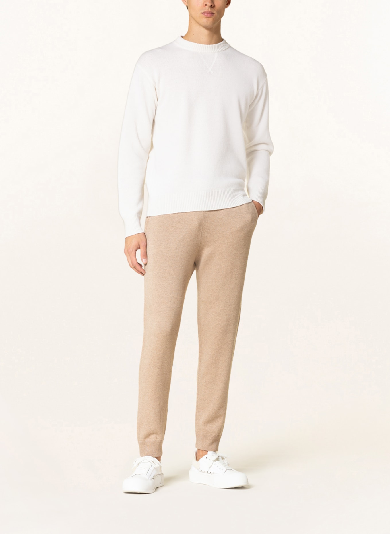 FALKE Knit trousers in jogger style extra slim fit made of cashmere: CAMEL