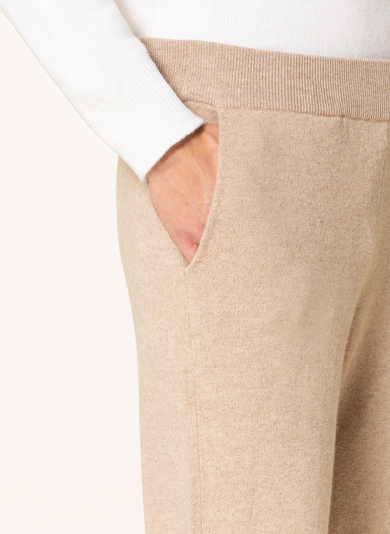 FALKE Knit trousers in jogger style extra slim fit made of cashmere: CAMEL
