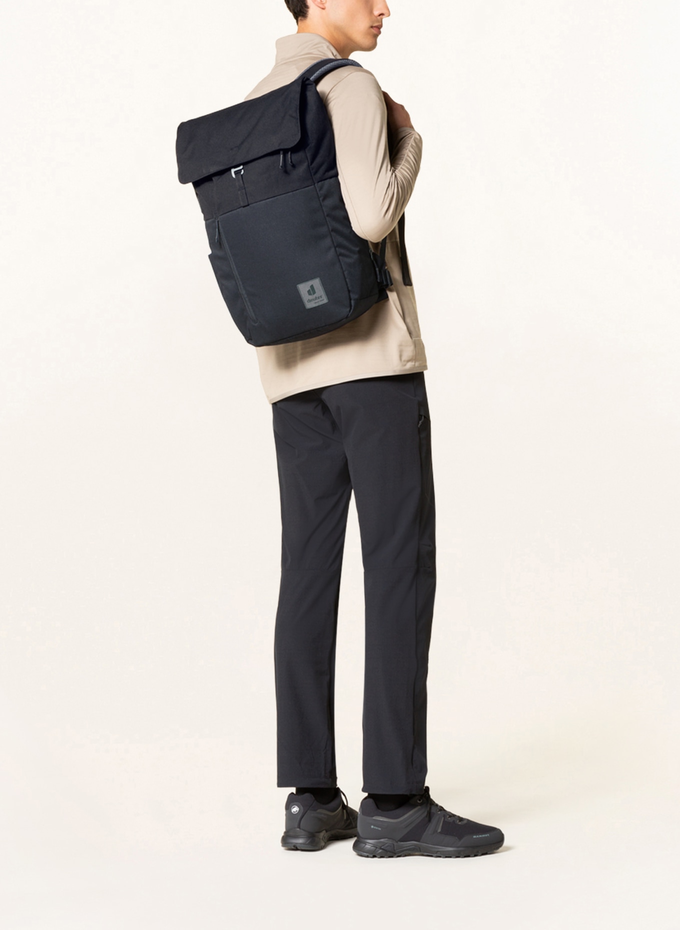 deuter Backpack UP SEOUL 16 + 10 l with laptop compartment, Color: DARK GRAY (Image 6)
