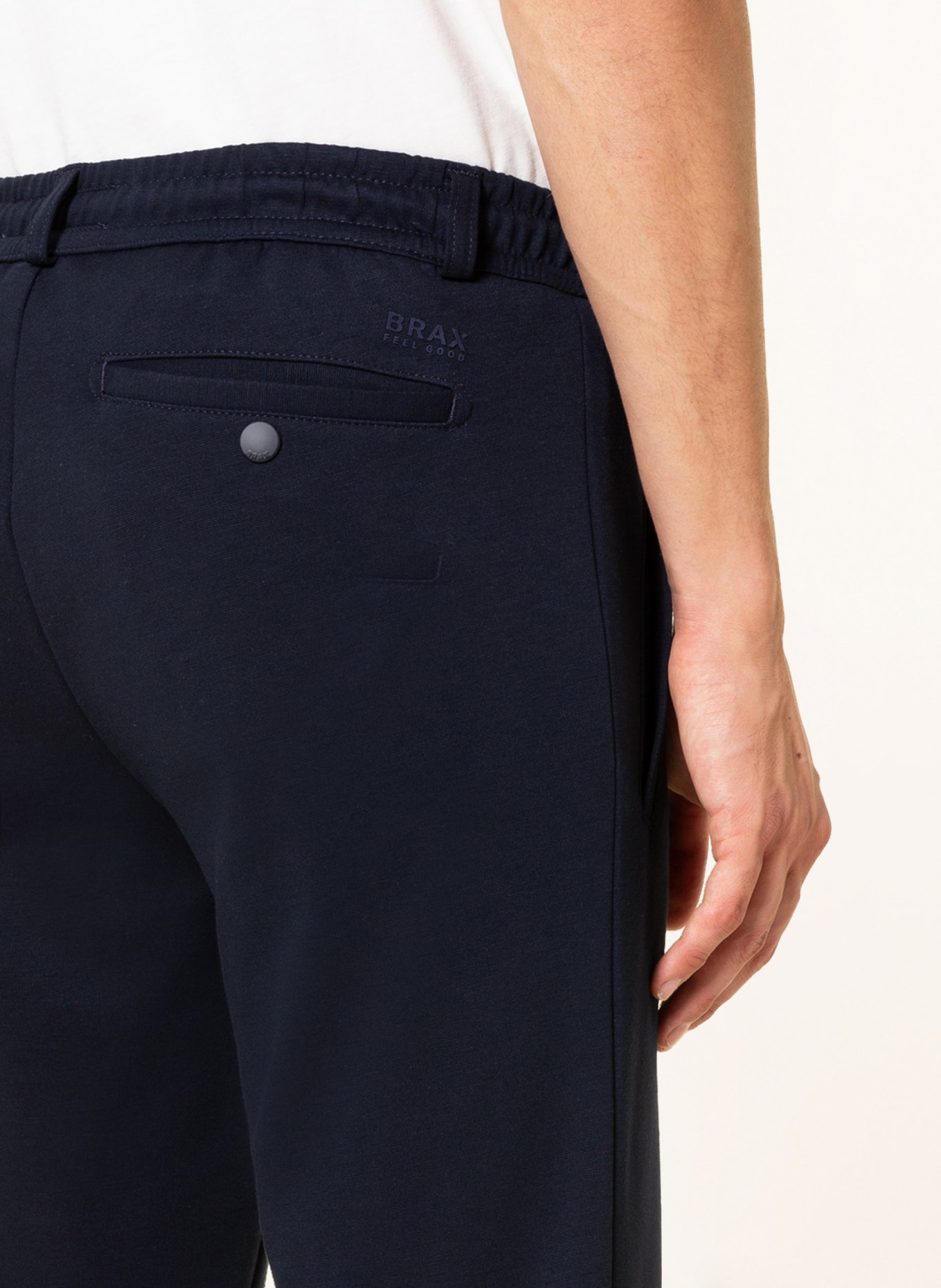 BRAX Trousers PHIL in jogger style Cropped fit , Color: 22 NAVY (Image 5)