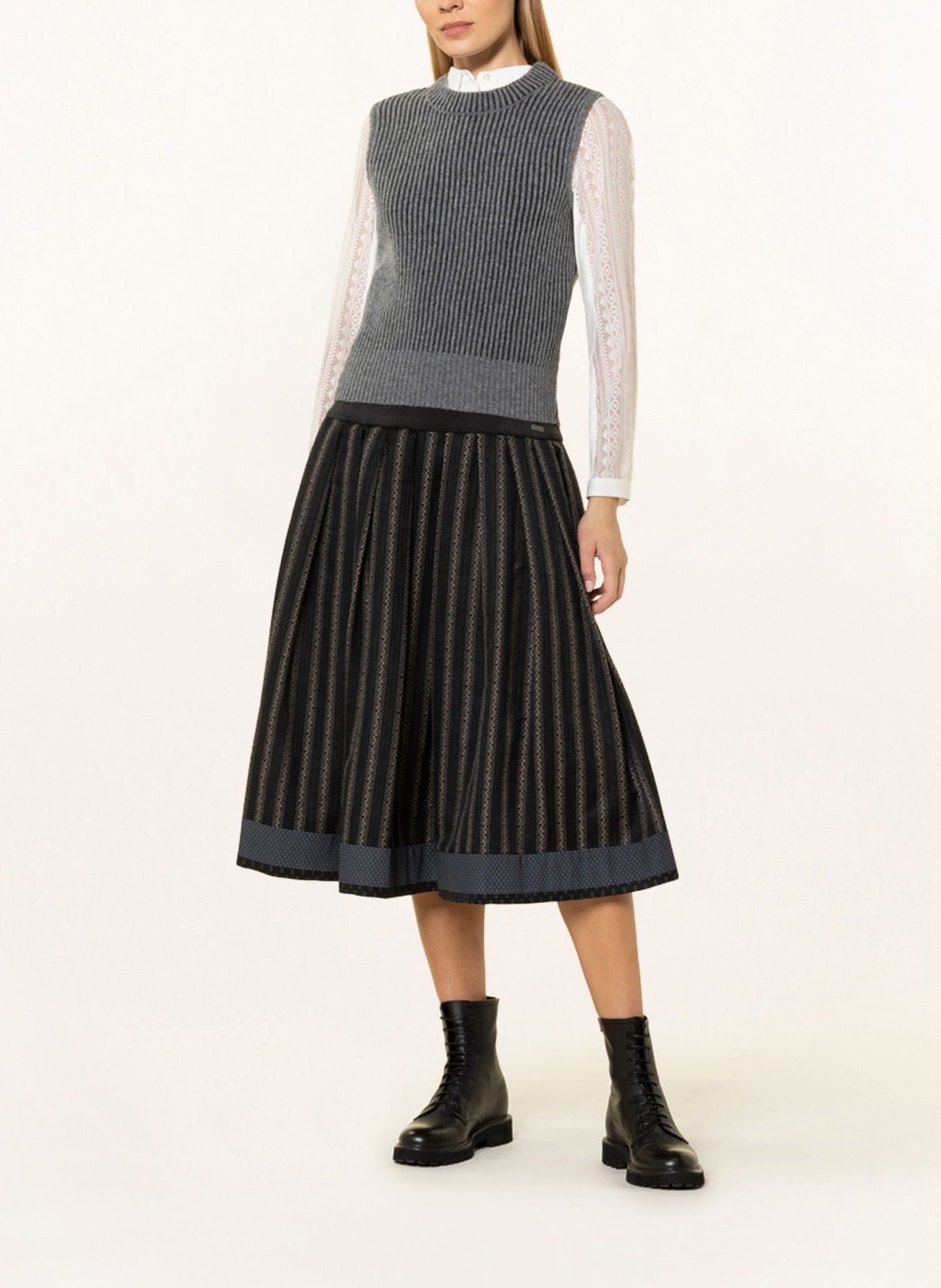 ROCKMACHERIN Sweater vest VRENI in merino wool, Color: DARK GRAY (Image 2)