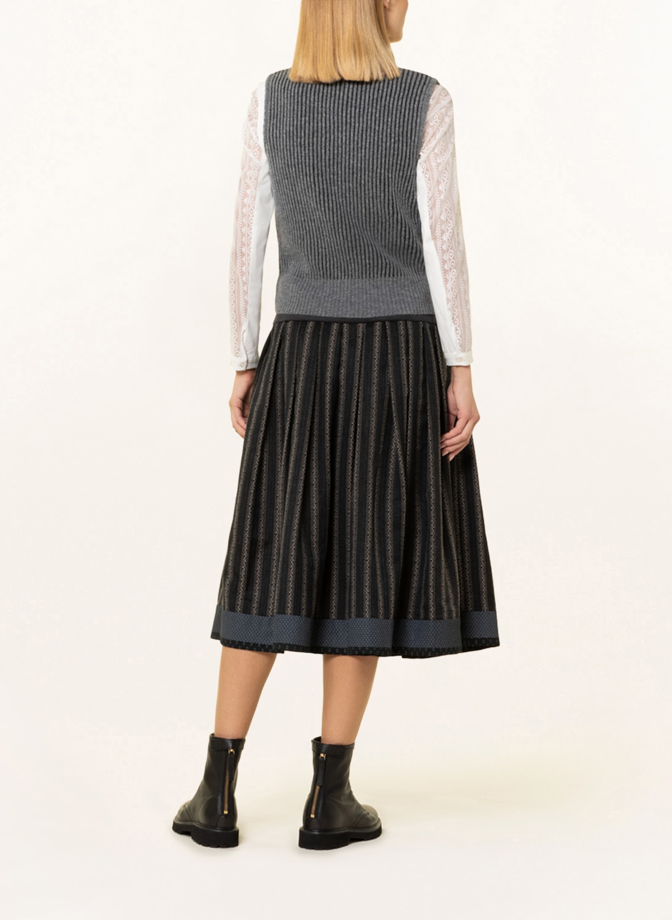 ROCKMACHERIN Sweater vest VRENI in merino wool, Color: DARK GRAY (Image 3)