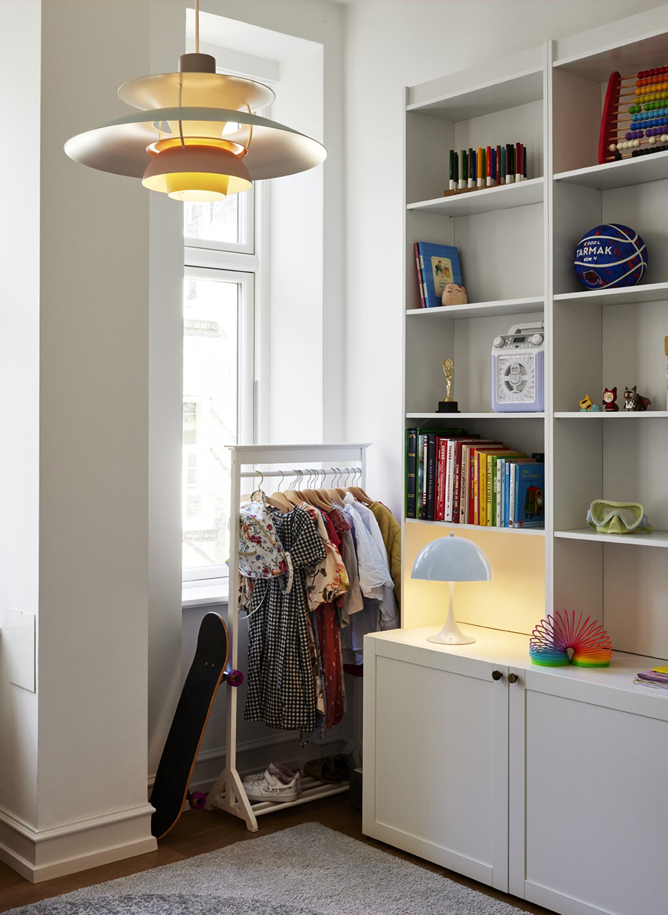 louis poulsen Tischleuchte PANTHELLA MINI: HELLBLAU