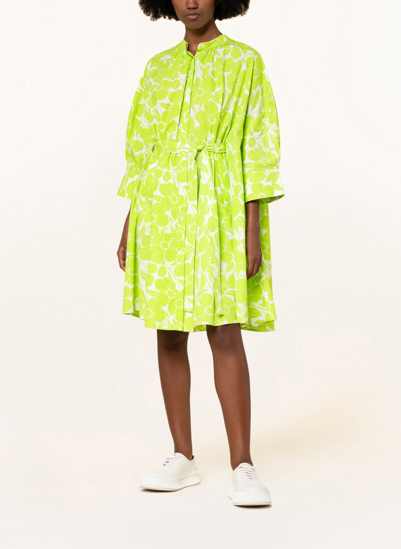 ESSENTIEL ANTWERP Oversized shirt dress DIMI with 3/4 sleeves, Color: LIGHT GREEN (Image 2)