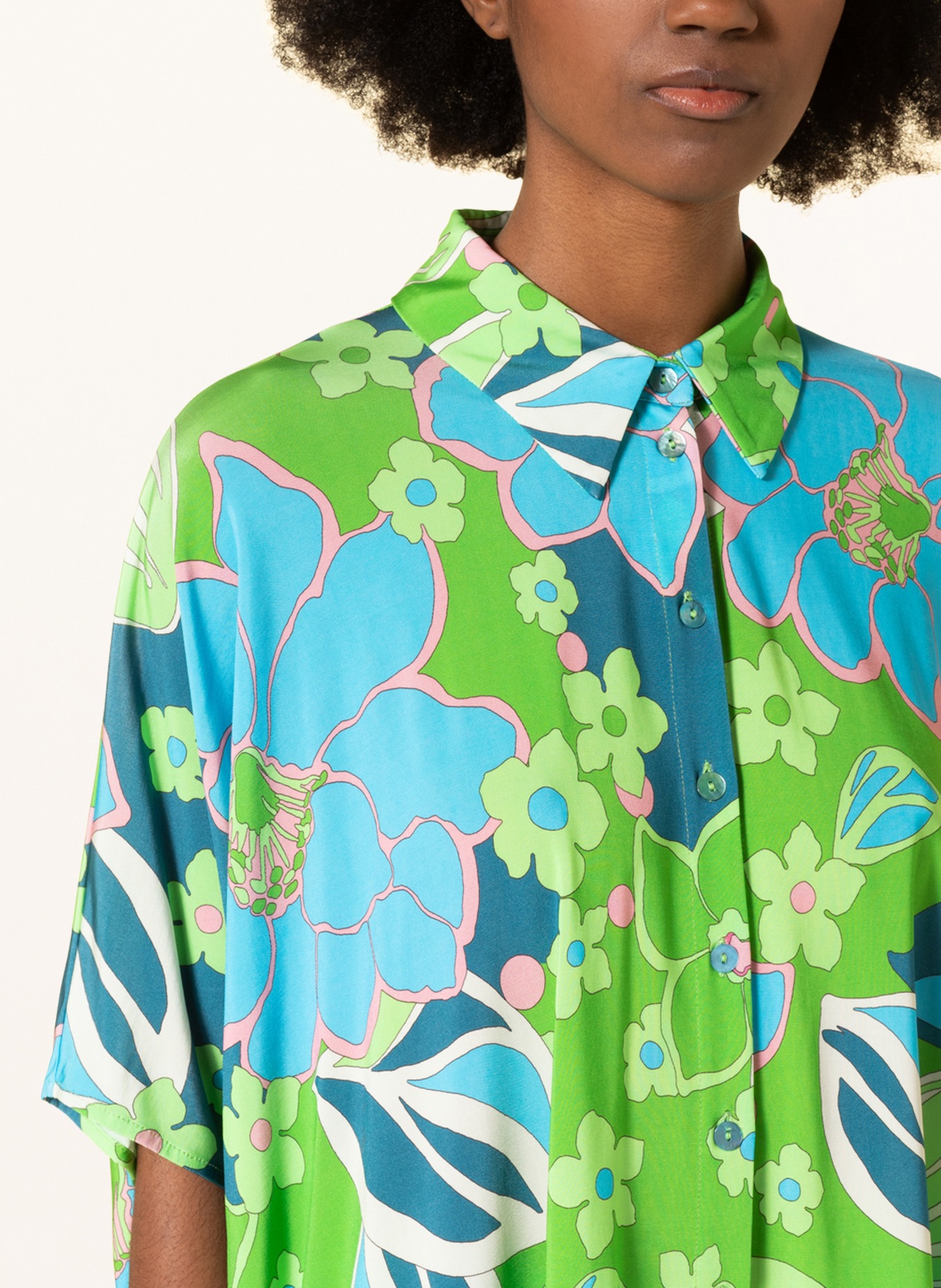 ANNA's Oversized shirt blouse made of jersey, Color: GREEN/ TURQUOISE/ TEAL (Image 4)