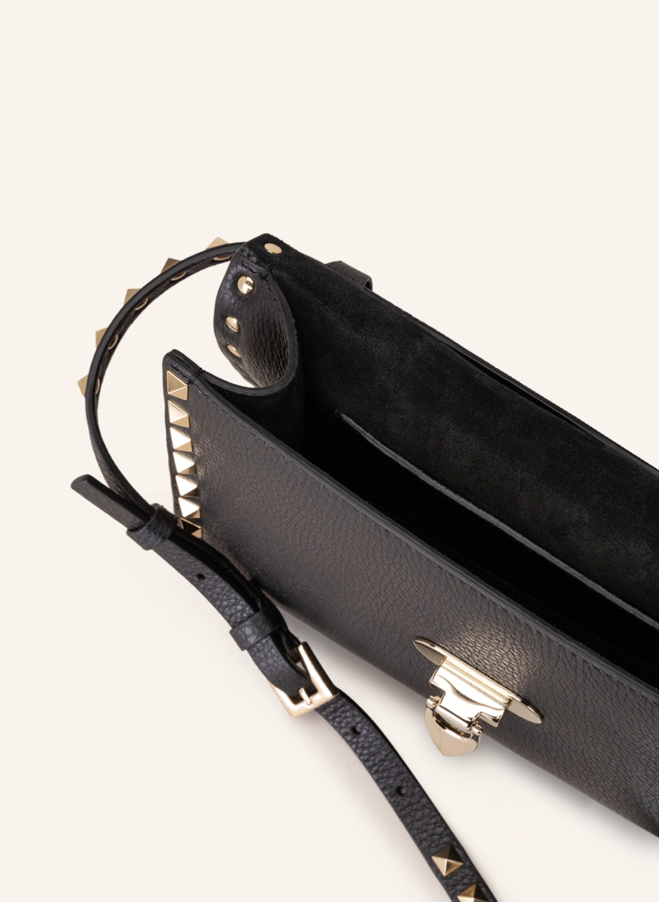 VALENTINO GARAVANI Crossbody bag ROCKSTUD with rivets, Color: BLACK (Image 3)