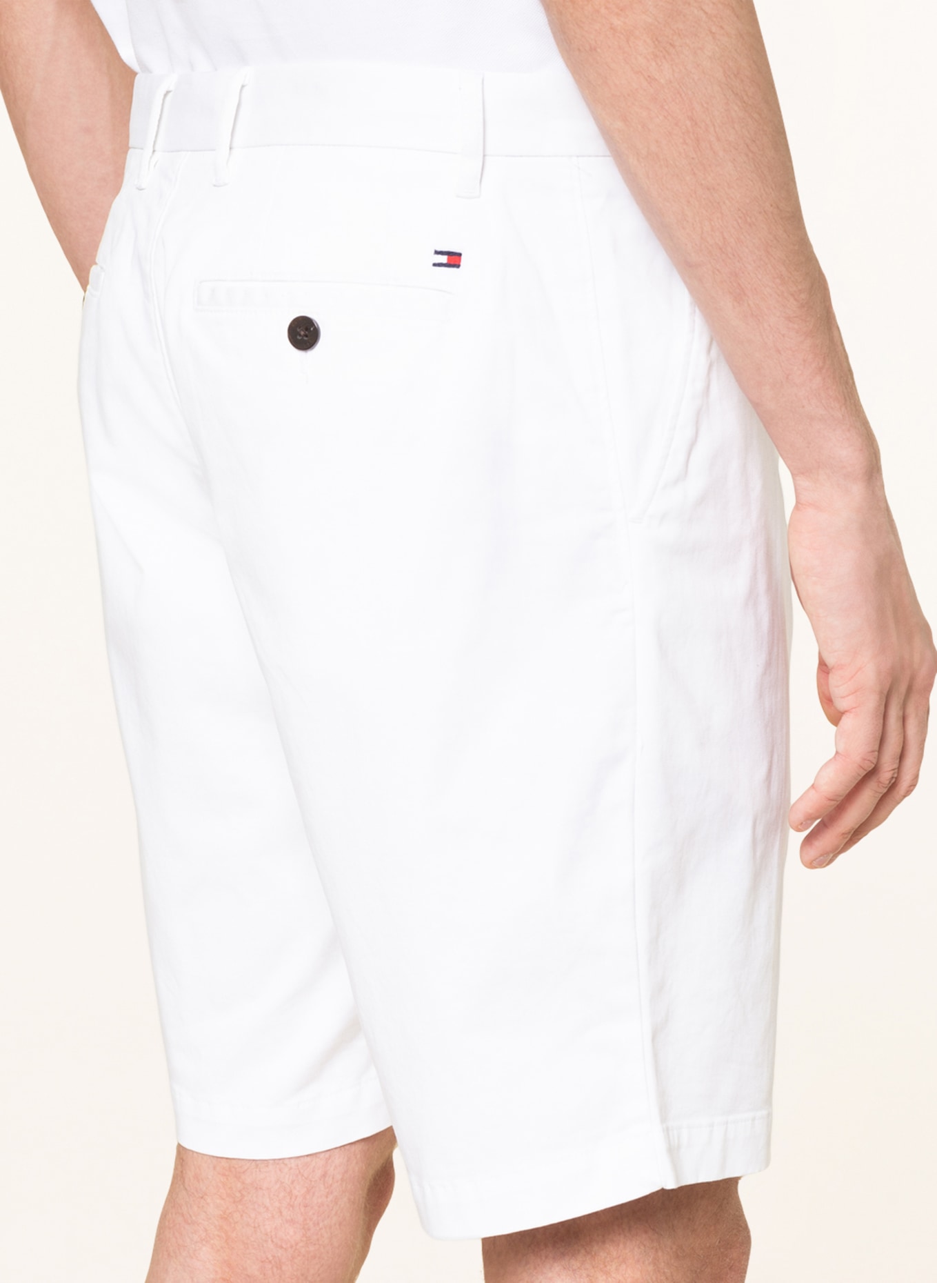 TOMMY HILFIGER Chinoshorts HARLEM Relaxed Tapered Fit, Farbe: WEISS (Bild 5)