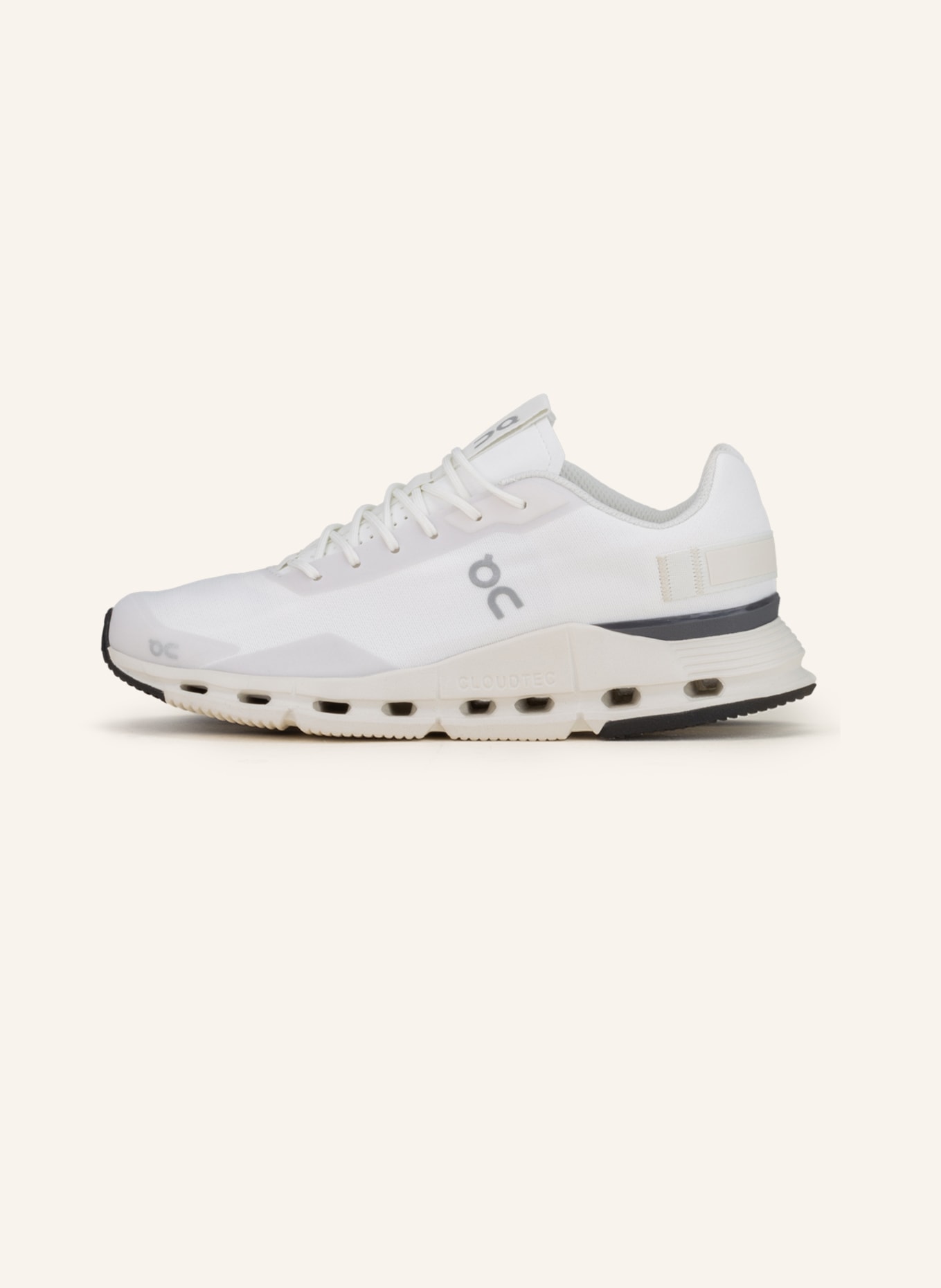 On Sneakers CLOUDNOVA FORM, Color: WHITE/ CREAM/ LIGHT GRAY (Image 4)