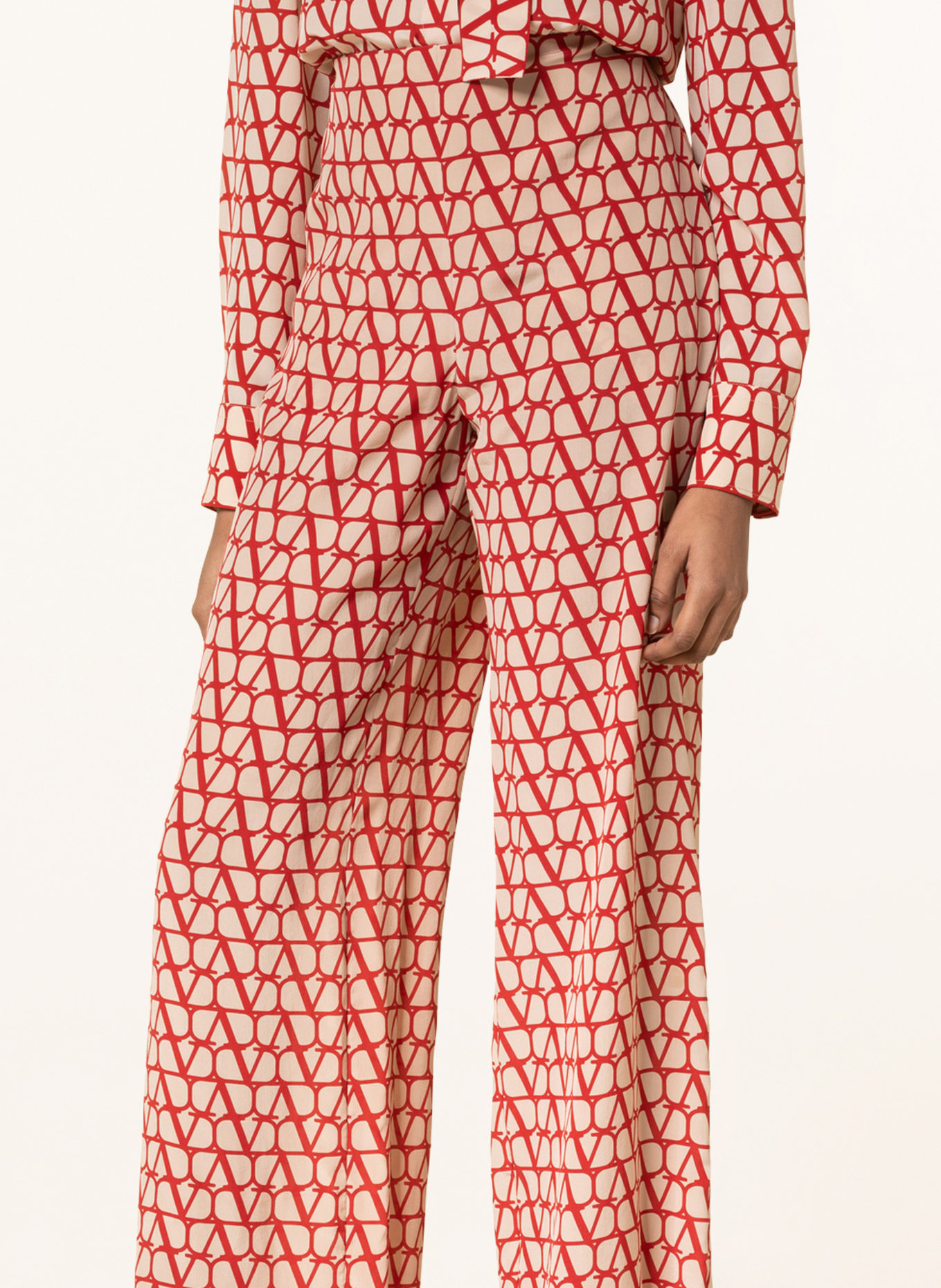 VALENTINO Wide leg trousers VLOGO made of silk, Color: NUDE/ RED (Image 5)