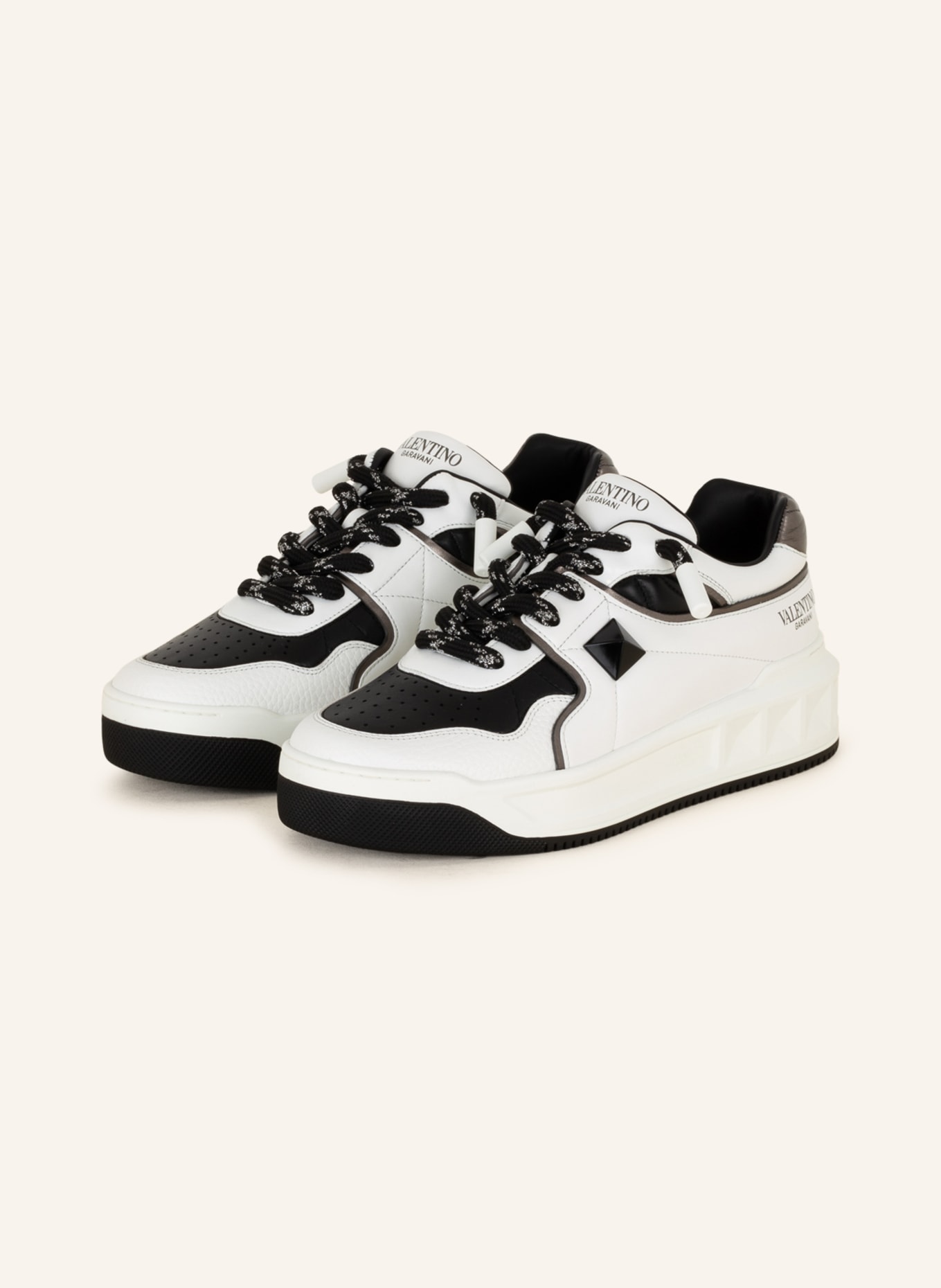 VALENTINO GARAVANI Sneakers ONE STUD with rivet and glitter thread, Color: WHITE/ BLACK (Image 1)