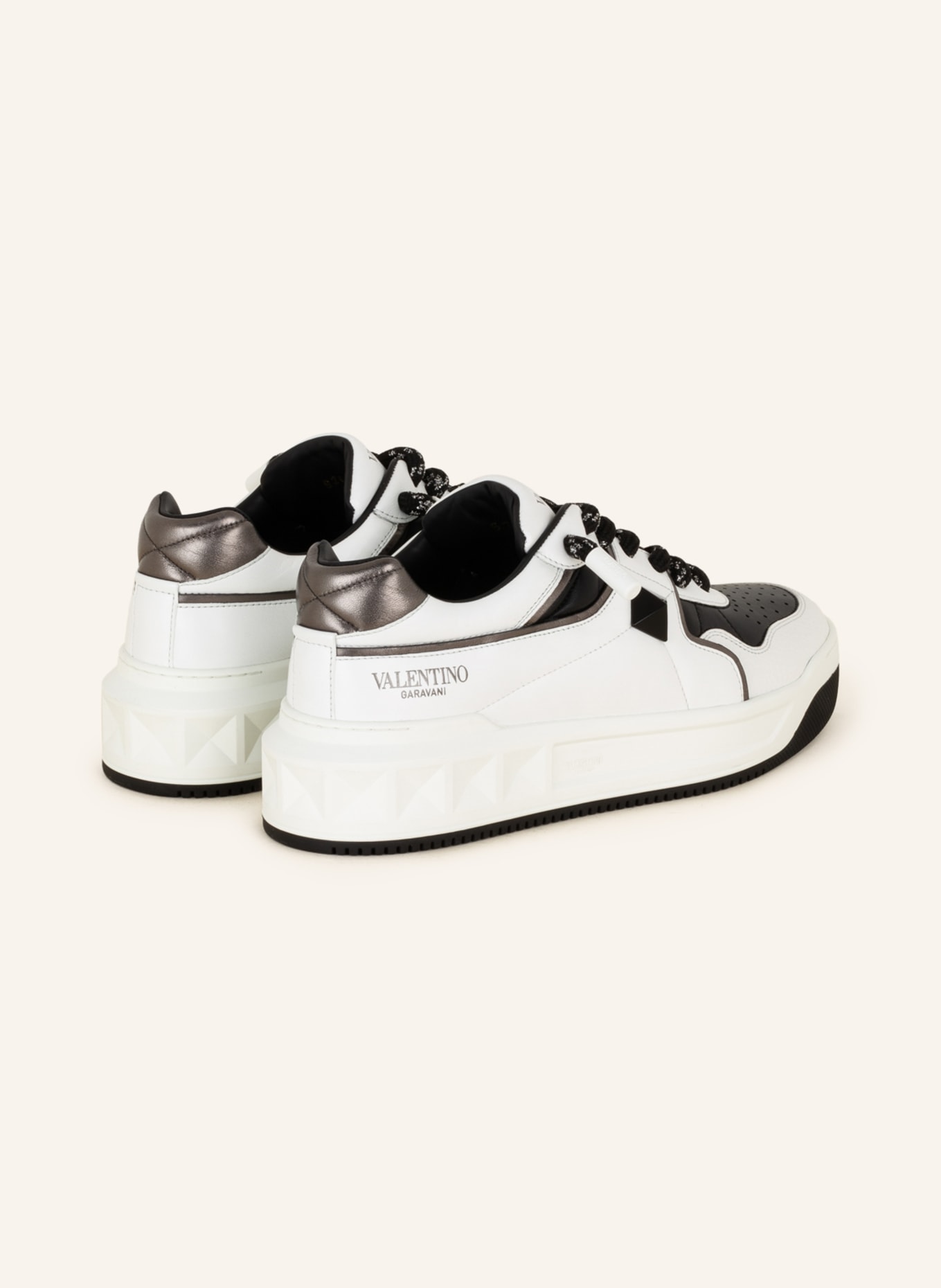 VALENTINO GARAVANI Sneakers ONE STUD with rivet and glitter thread, Color: WHITE/ BLACK (Image 2)