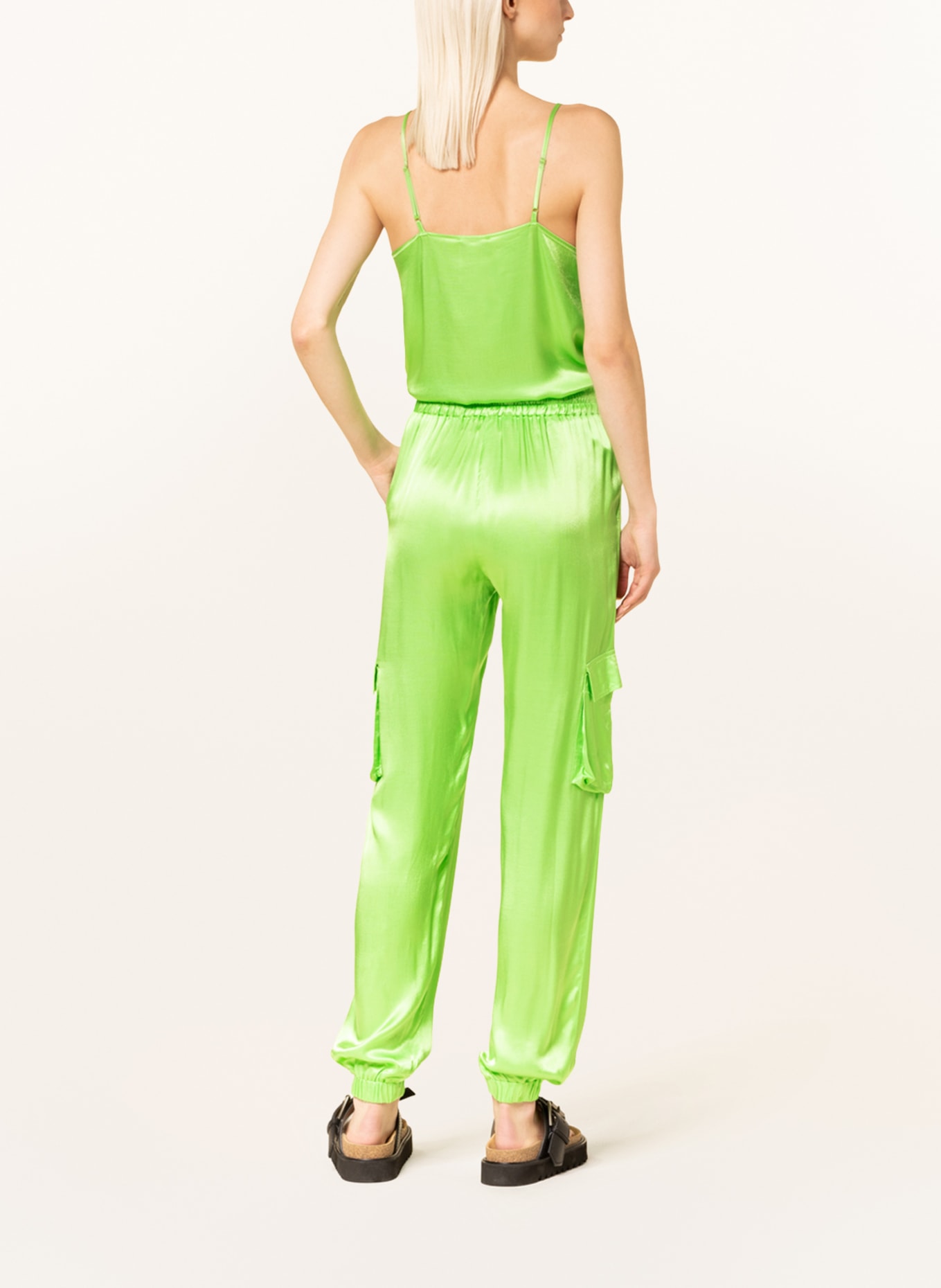 MRS & HUGS Cargo pants made of satin, Color: NEON GREEN (Image 3)