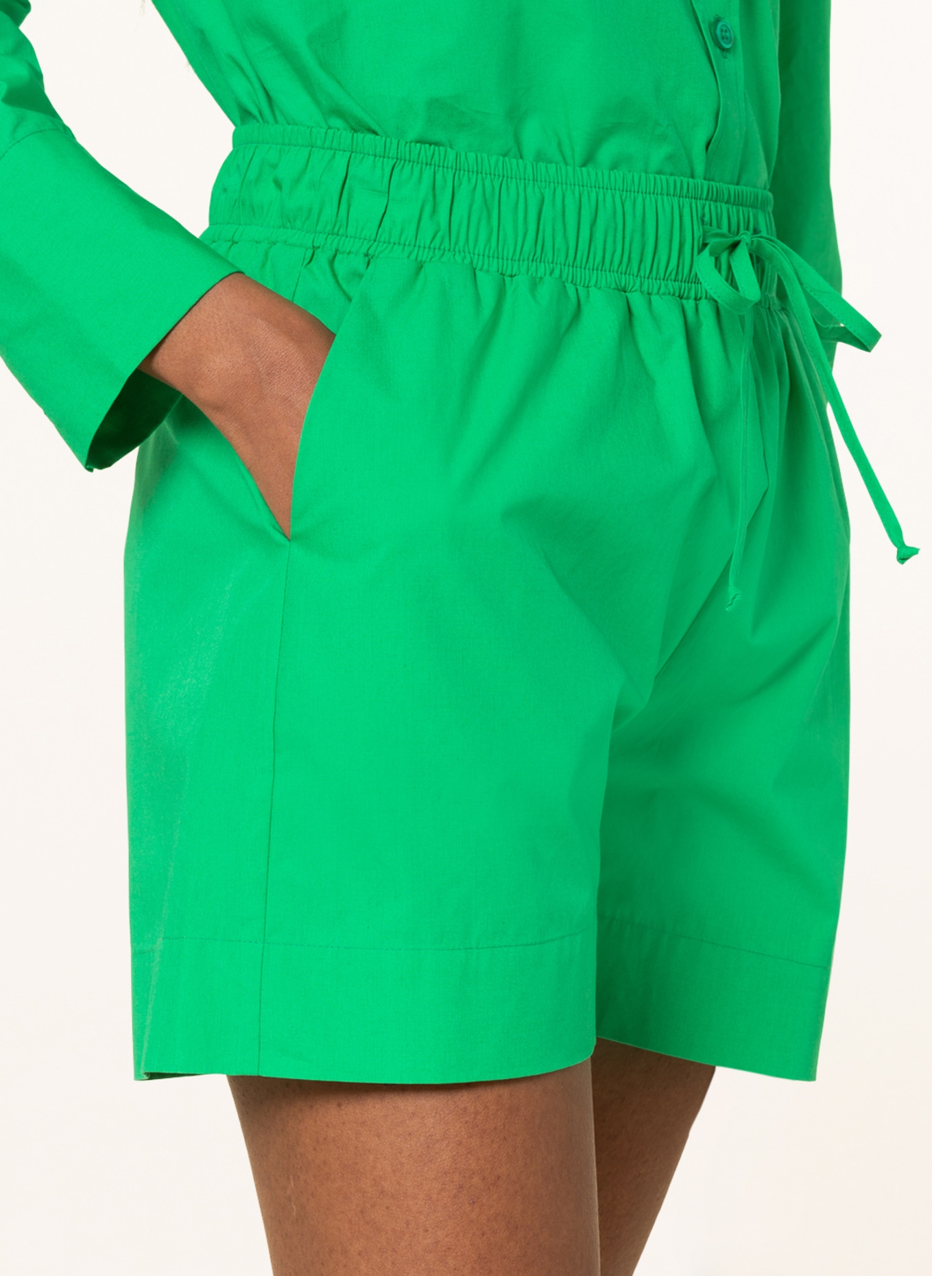 MRS & HUGS Shorts, Color: GREEN (Image 5)