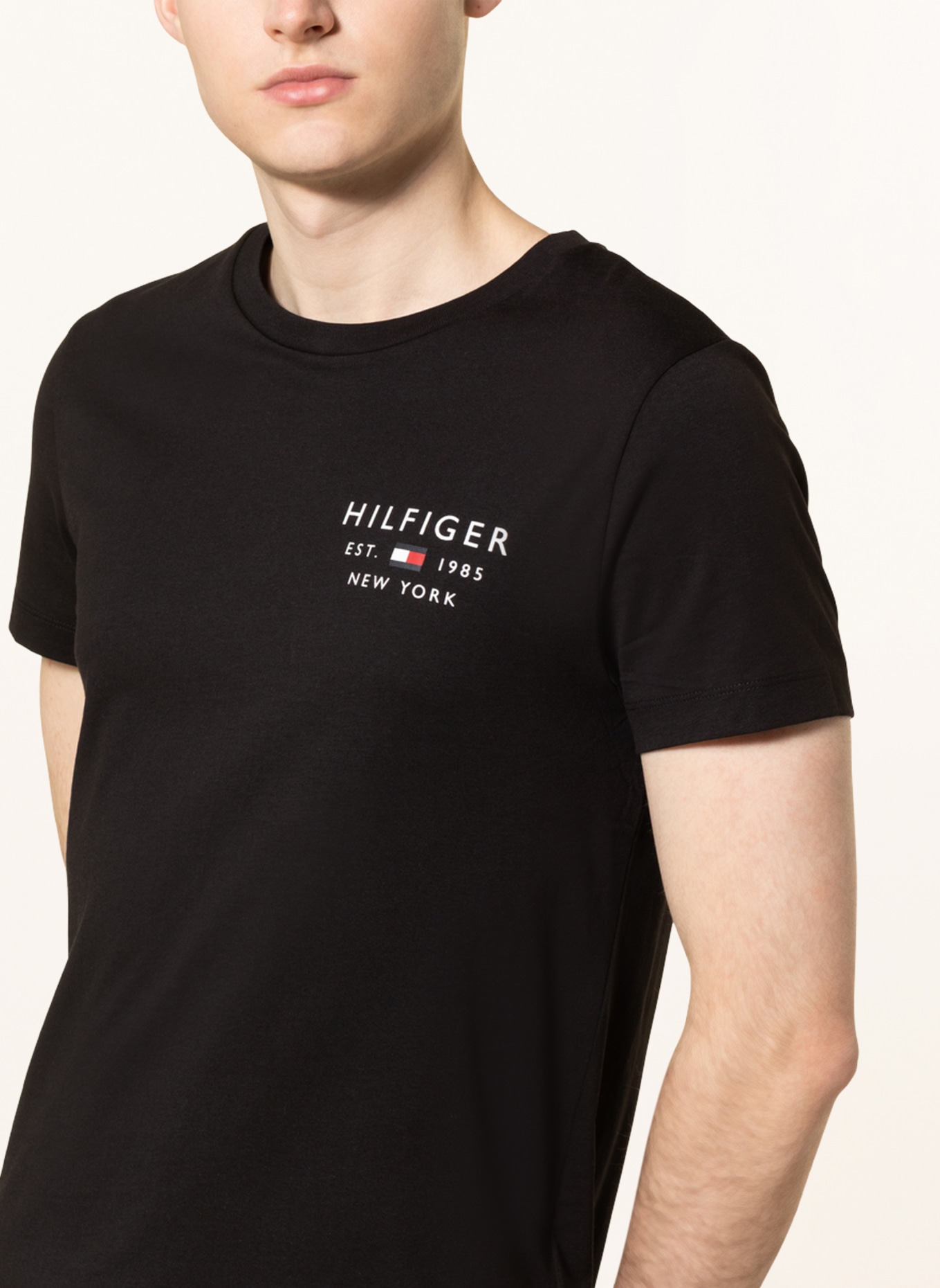 TOMMY HILFIGER T-shirt, Color: BLACK (Image 4)