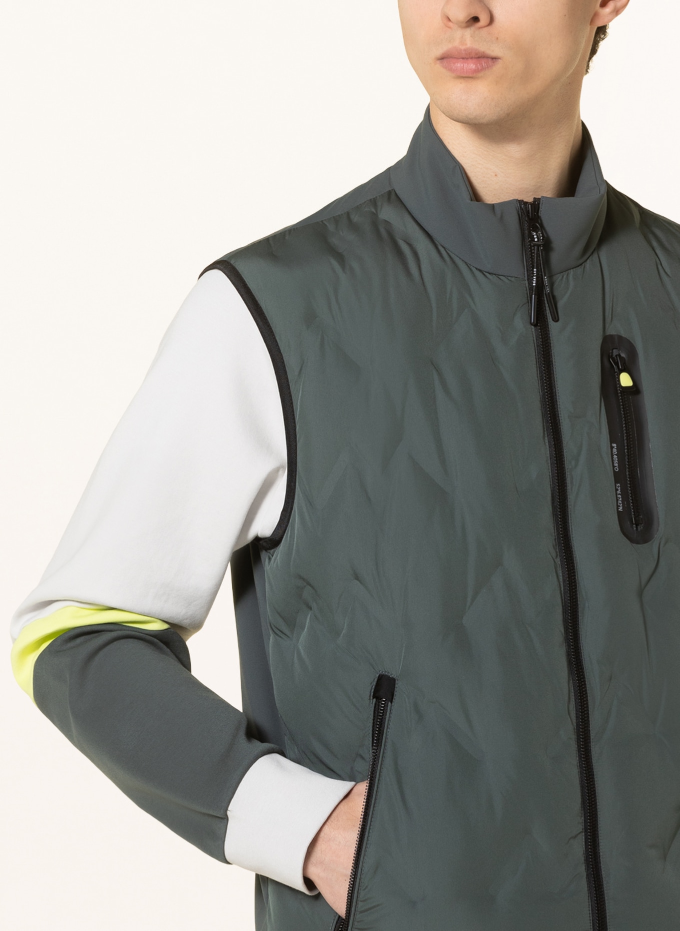 BRAX Quilted vest LEE, Color: DARK GREEN (Image 4)