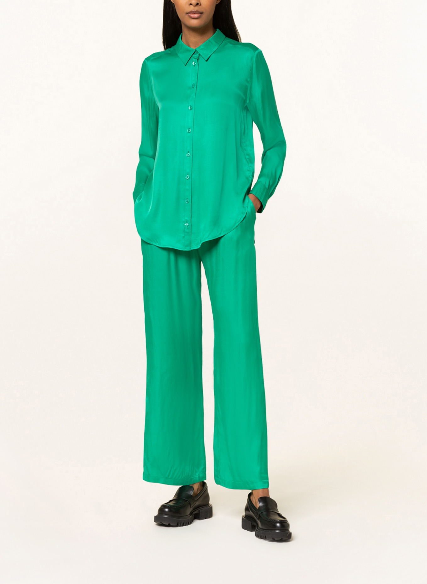 darling harbour Wide leg trousers in satin, Color: GREEN (Image 2)