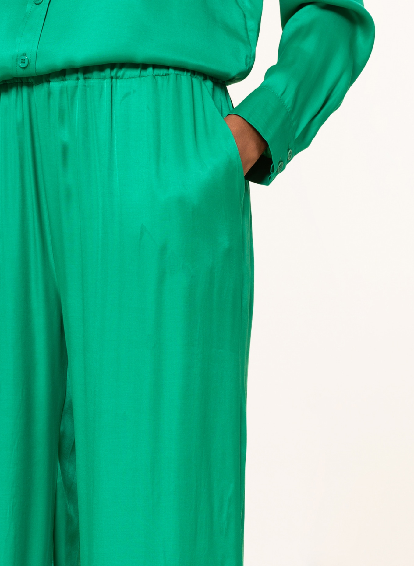 darling harbour Wide leg trousers in satin, Color: GREEN (Image 5)