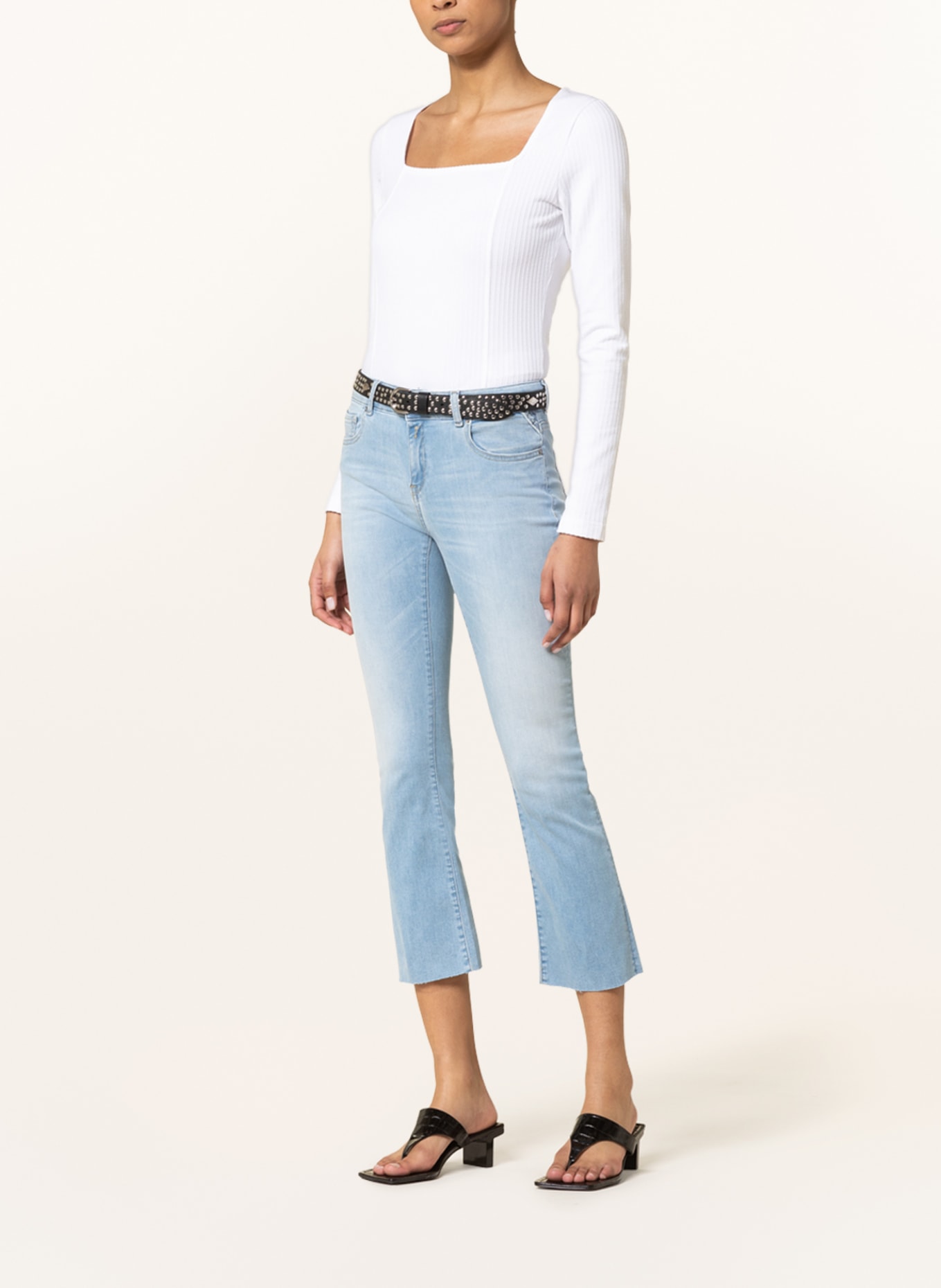 REPLAY Flared jeans FAABY, Color: 011 SUPER LIGHT BLUE (Image 2)