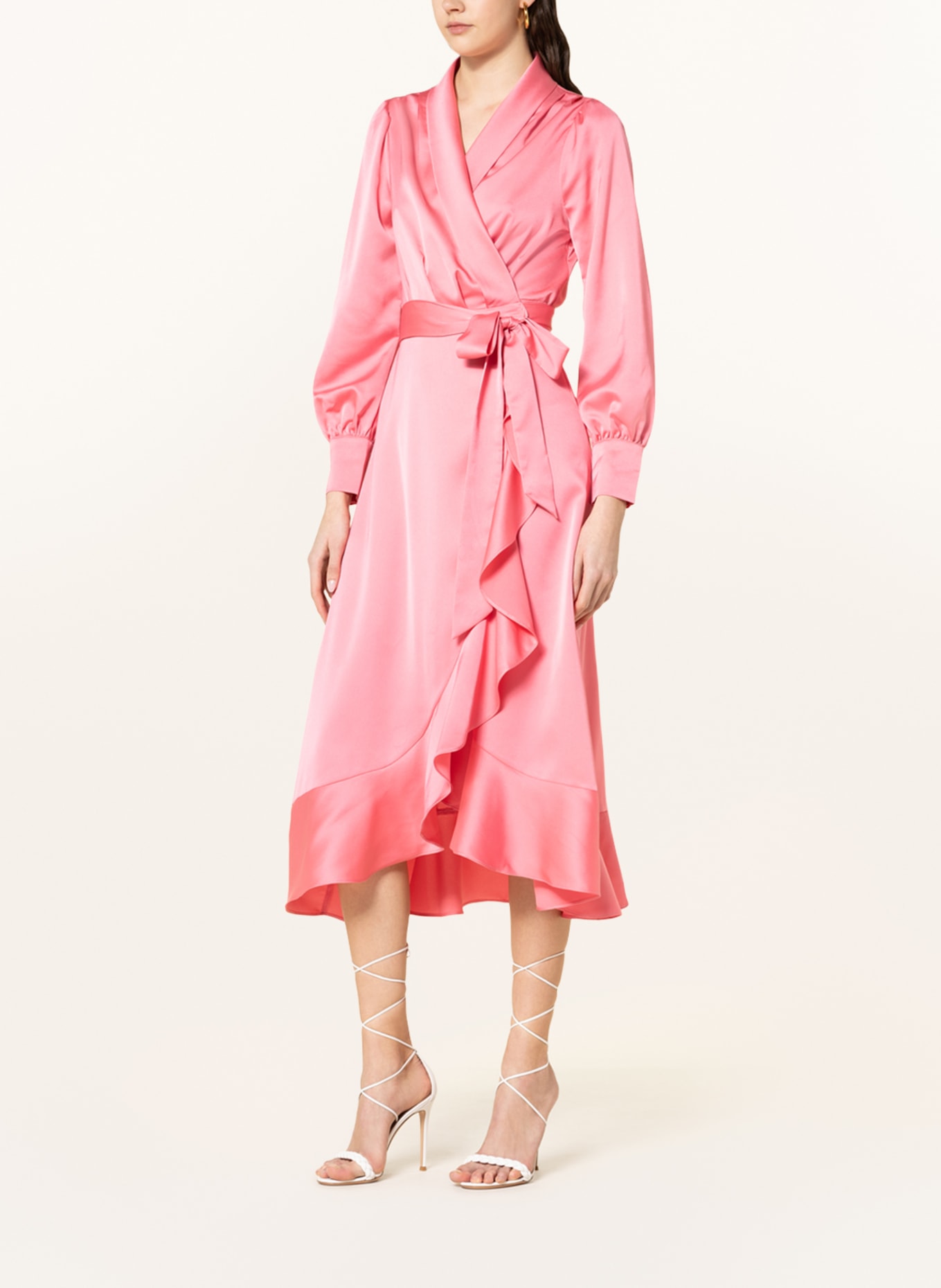 LOVE LOLITA Wrap dress IZA made of satin in salmon