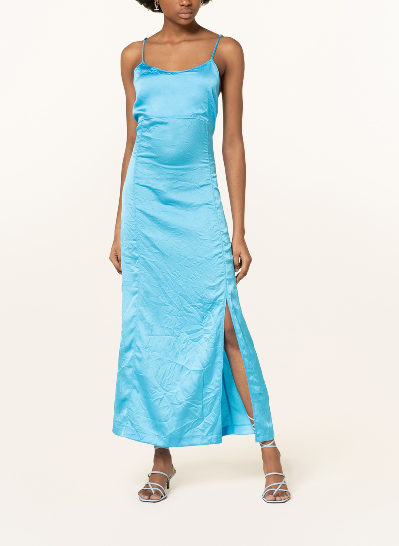 ENVII Kleid ENAMALFI mit Cut-out, Farbe: HELLBLAU (Bild 2)