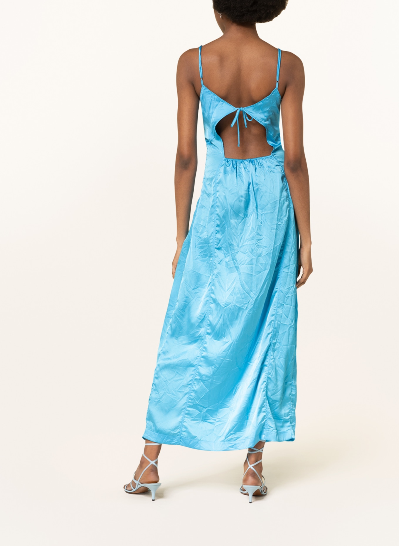 ENVII Kleid ENAMALFI mit Cut-out, Farbe: HELLBLAU (Bild 3)