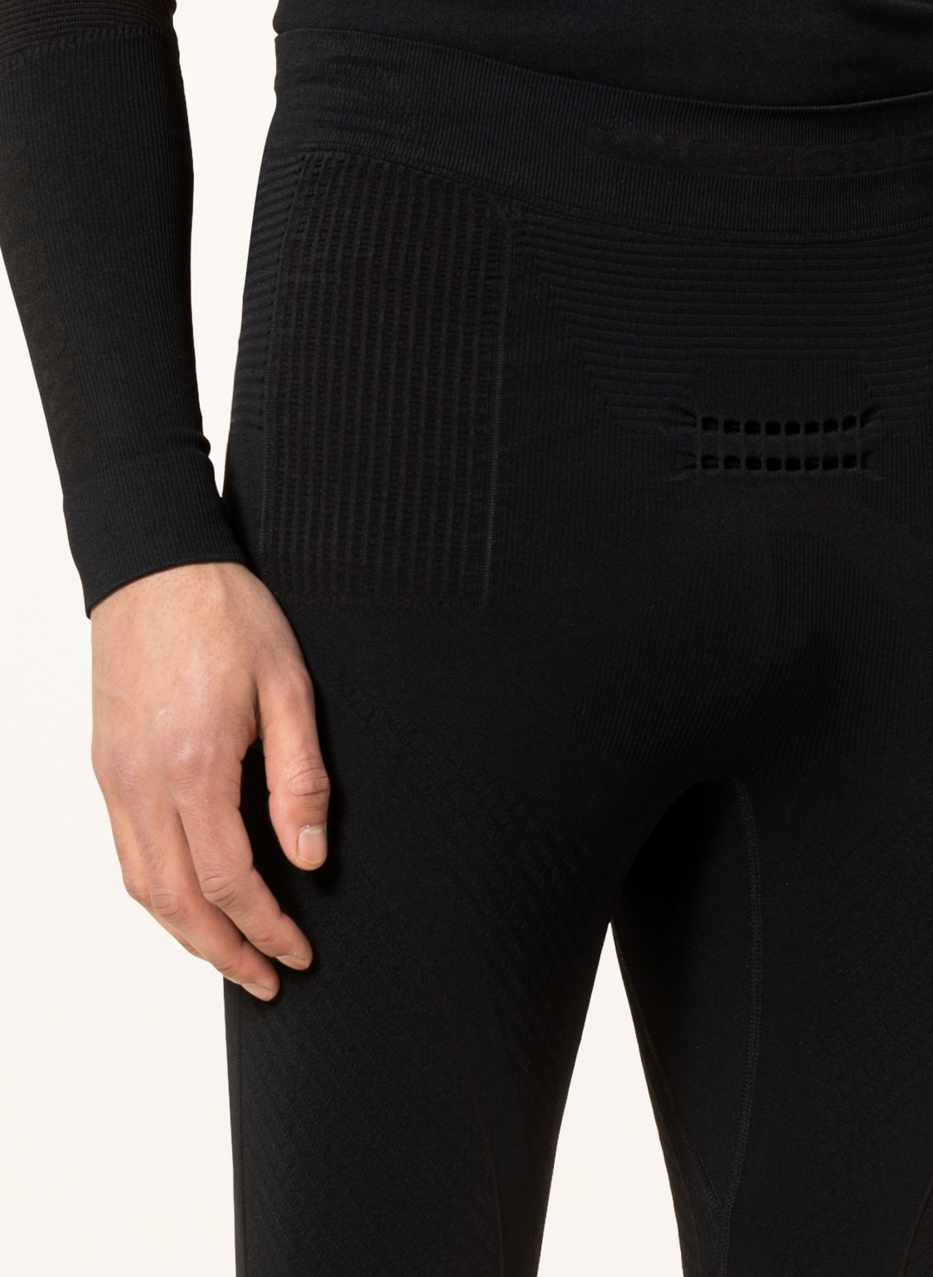 X-BIONIC Functional baselayer trousers ENERGY ACCUMULATOR® 4.0 with cropped leg length, Color: BLACK (Image 5)