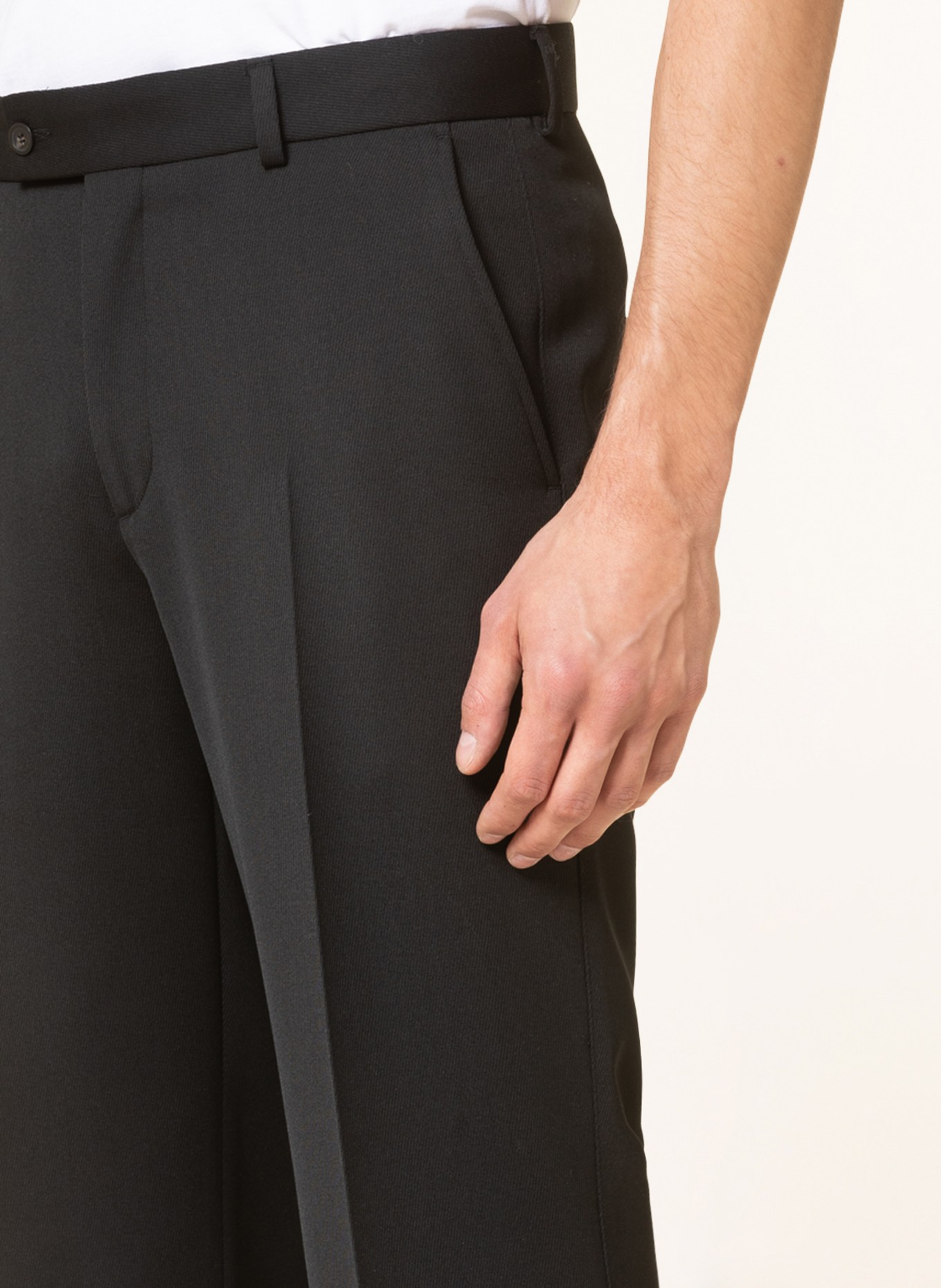 SANDRO Spodnie regular fit, Kolor: CZARNY (Obrazek 5)