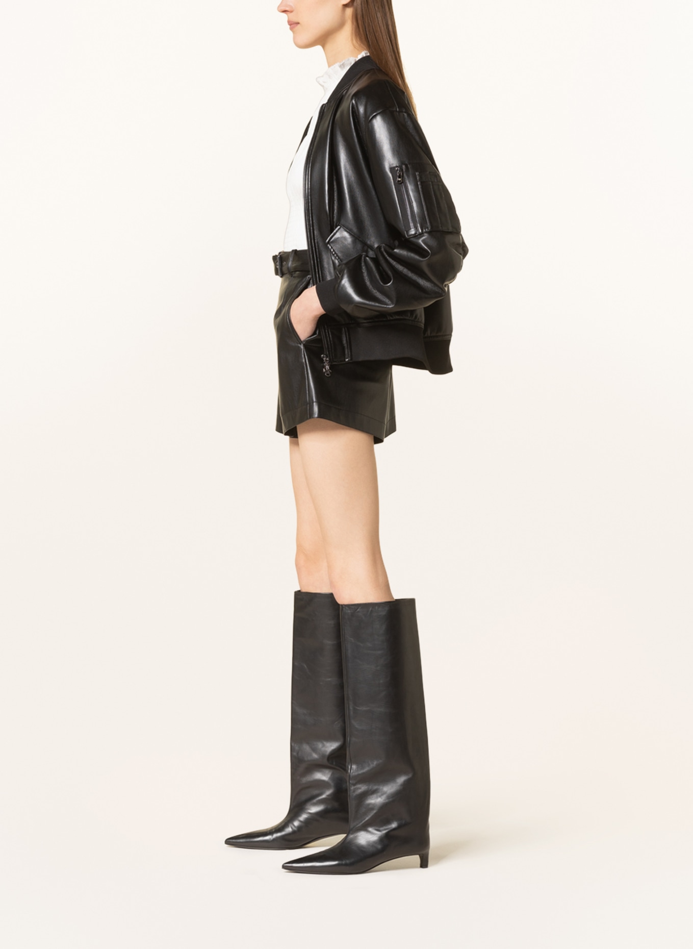 PATRIZIA PEPE Shorts in leather look, Color: BLACK (Image 4)