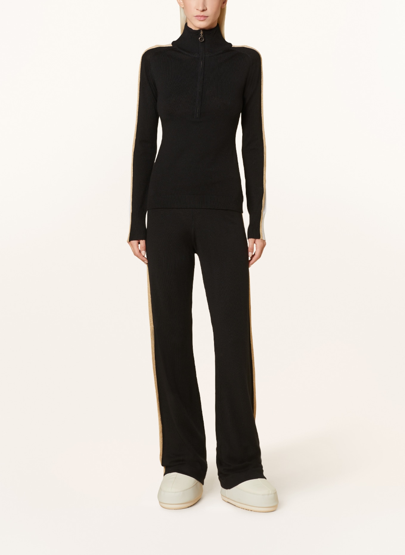 WE NORWEGIANS Knit trousers GEILO made of merino wool with tuxedo stripes, Color: BLACK/ GOLD (Image 2)