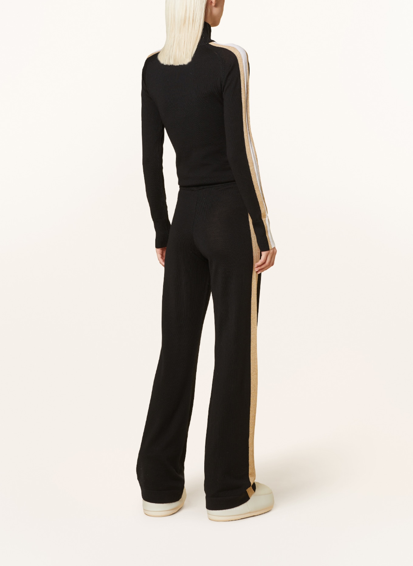 WE NORWEGIANS Knit trousers GEILO made of merino wool with tuxedo stripes, Color: BLACK/ GOLD (Image 3)