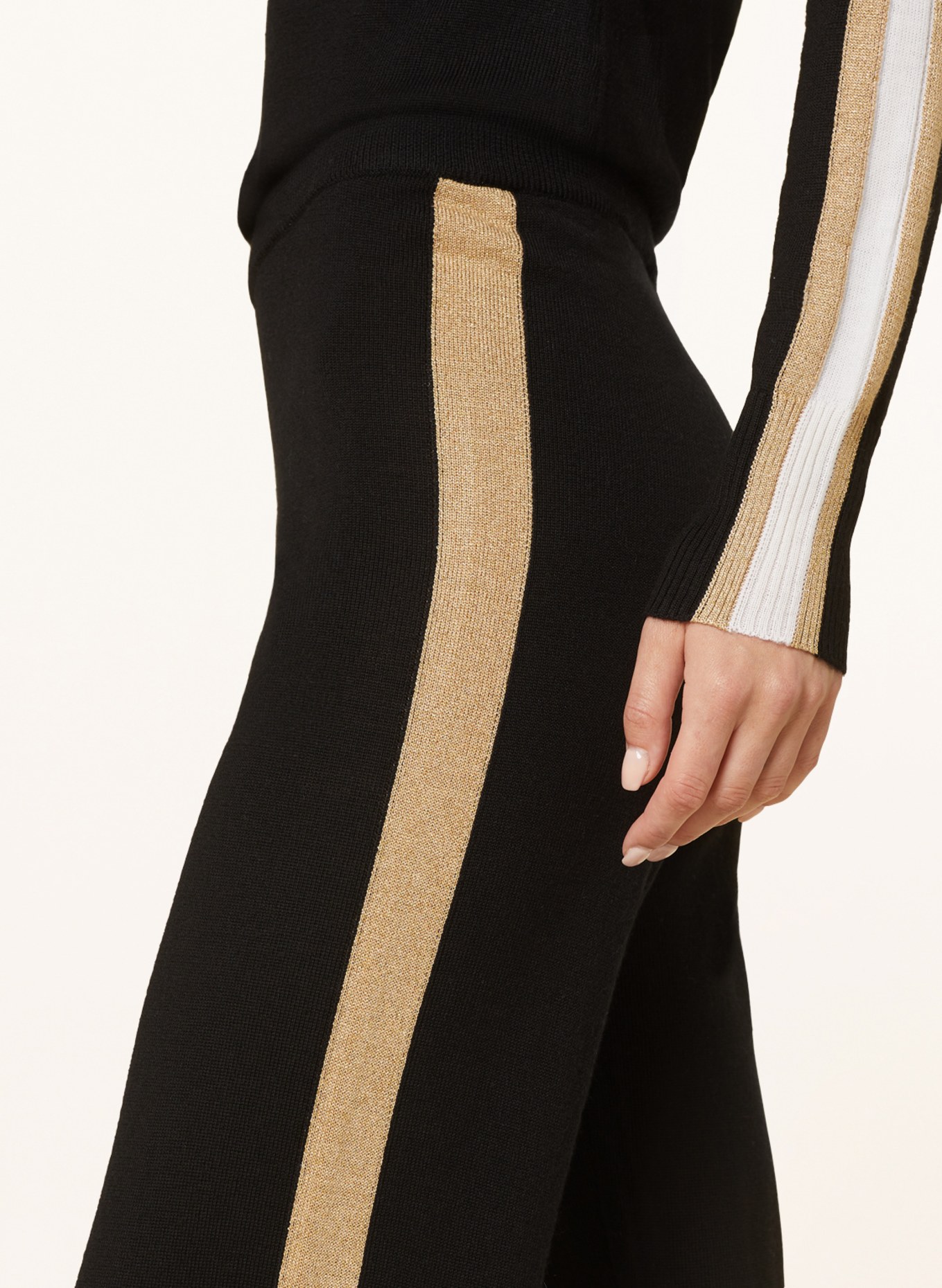 WE NORWEGIANS Knit trousers GEILO made of merino wool with tuxedo stripes, Color: BLACK/ GOLD (Image 5)