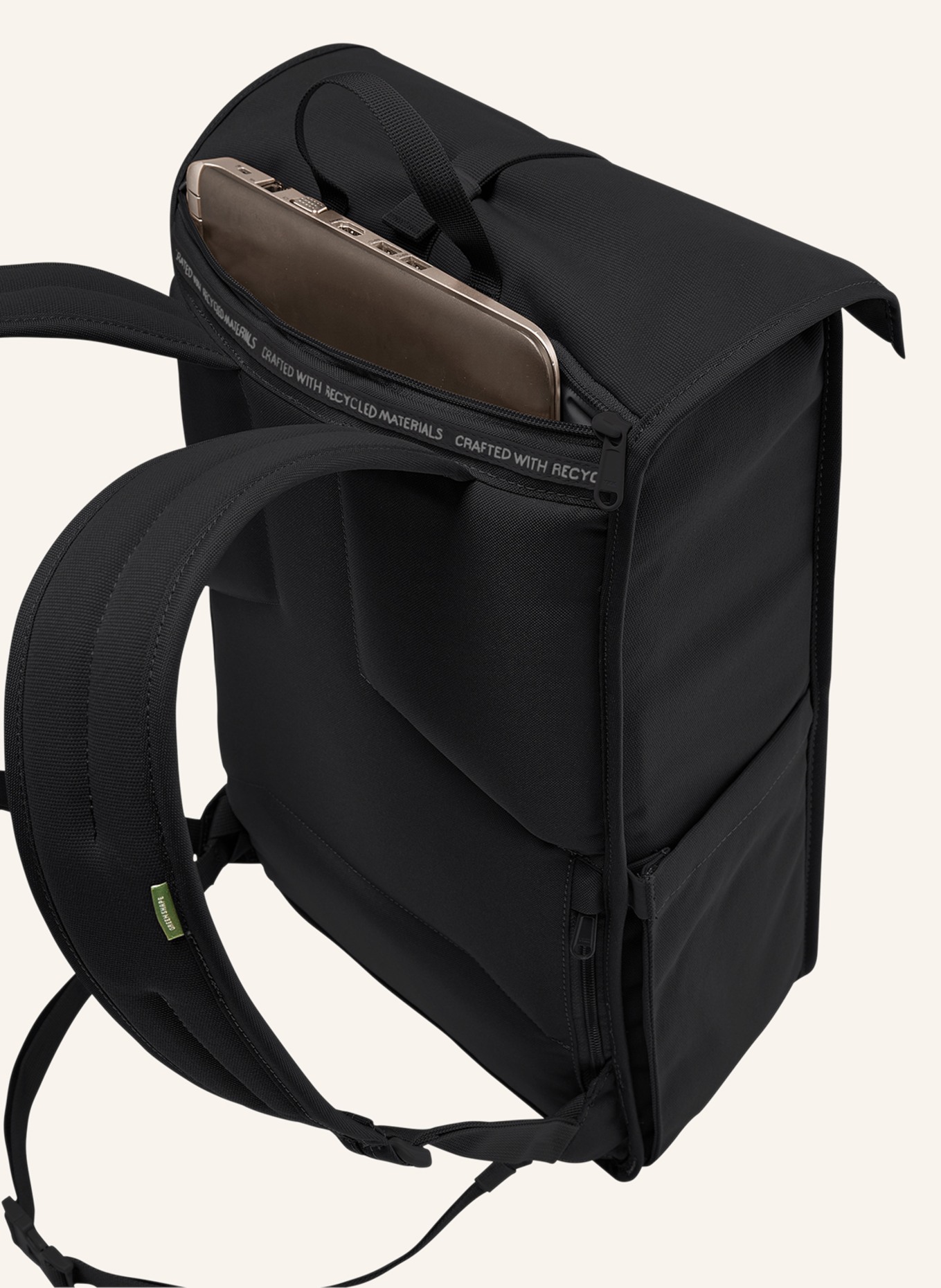 VAUDE Backpack COREWAY 20 l with laptop compartment, Color: BLACK (Image 5)