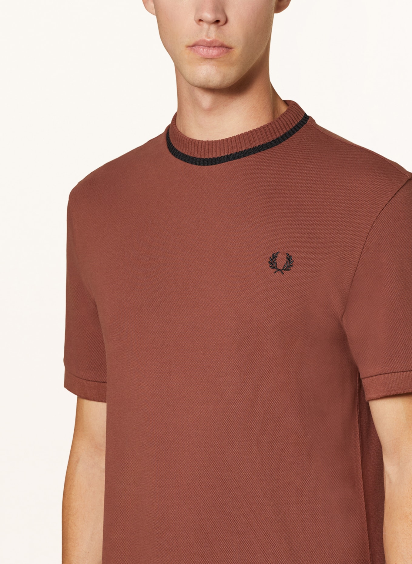 FRED PERRY Piqué T-shirt, Color: BROWN (Image 4)