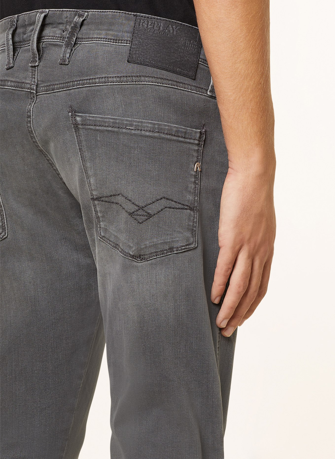 REPLAY Jeans Extra Slim Fit, Farbe: 096 DARK GREY (Bild 6)
